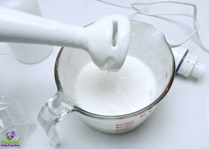 Conditioner_Mess_Free_Method_3.jpg