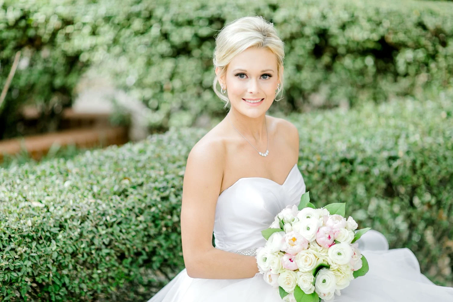 Taylor-Williams-Merket-Alumni-Center-Texas-Tech-Weddings-Lubbock-Photographer_0013.jpg