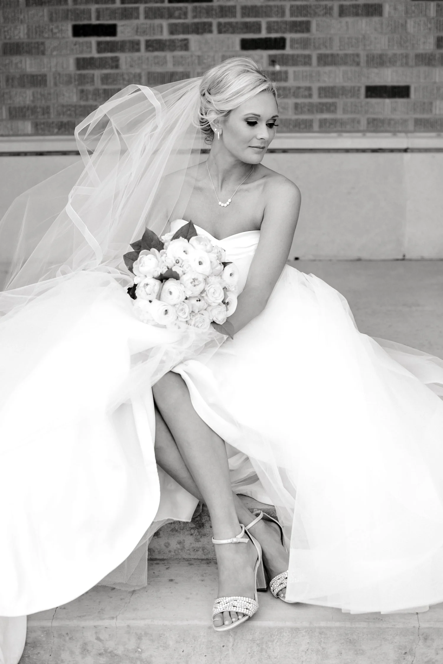 Taylor-Williams-Merket-Alumni-Center-Texas-Tech-Weddings-Lubbock-Photographer_0032.jpg