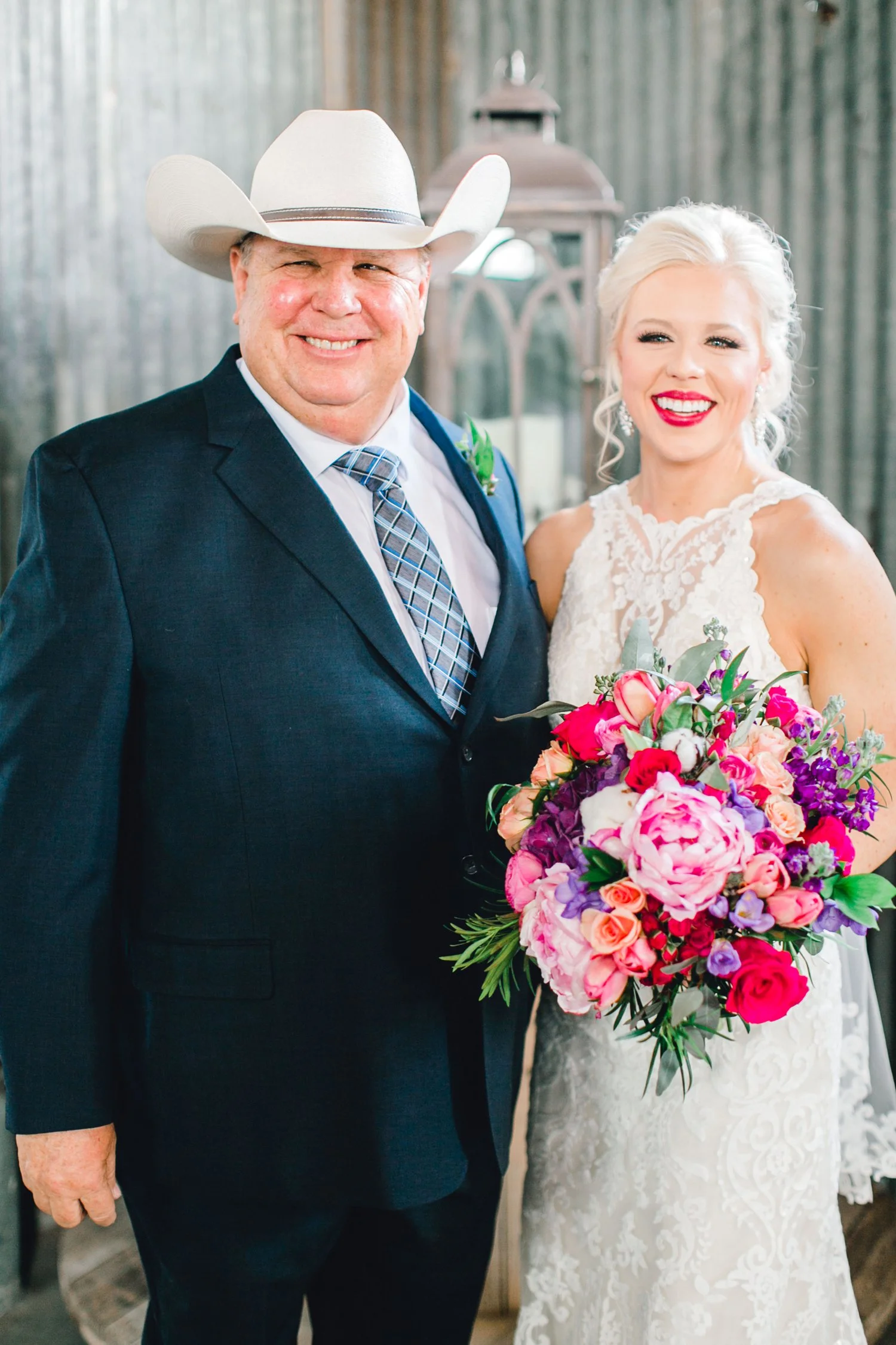 Jenna-and-garrett-Everett-kitalou-gin-lubbock-wedding-dayspring-designs-lubbock-wedding-photographer_0053.jpg