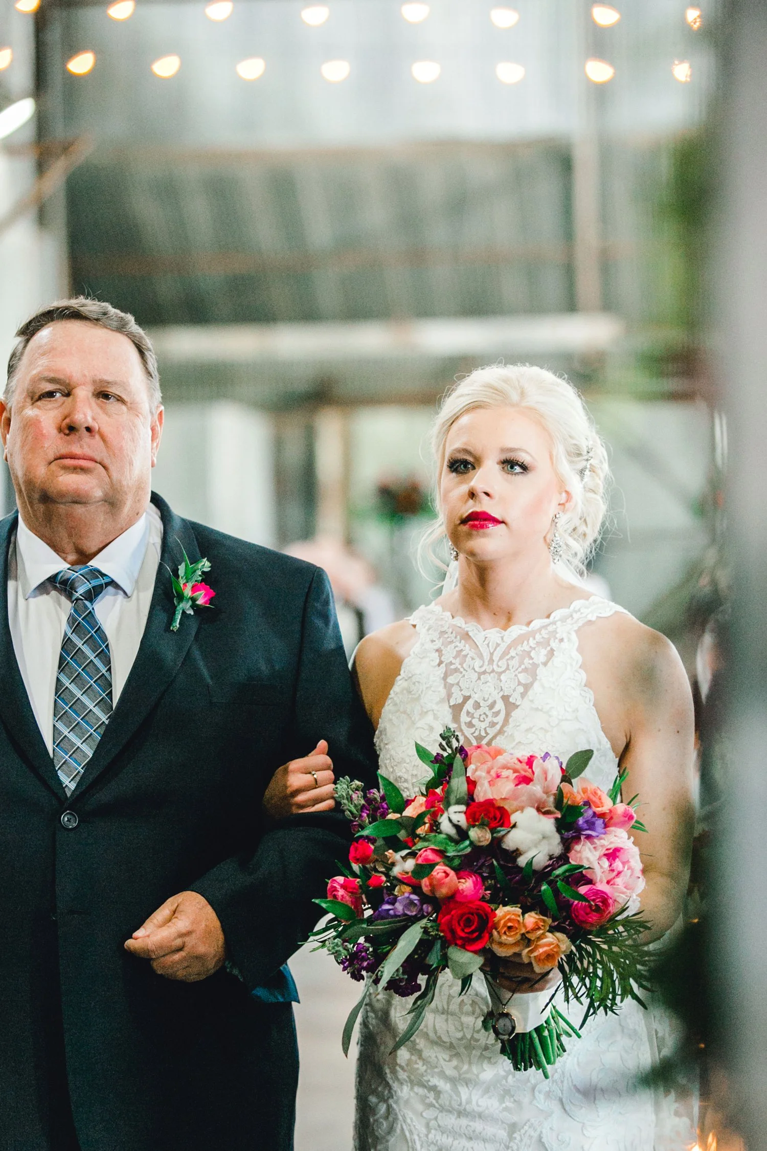 Jenna-and-garrett-Everett-kitalou-gin-lubbock-wedding-dayspring-designs-lubbock-wedding-photographer_0093.jpg