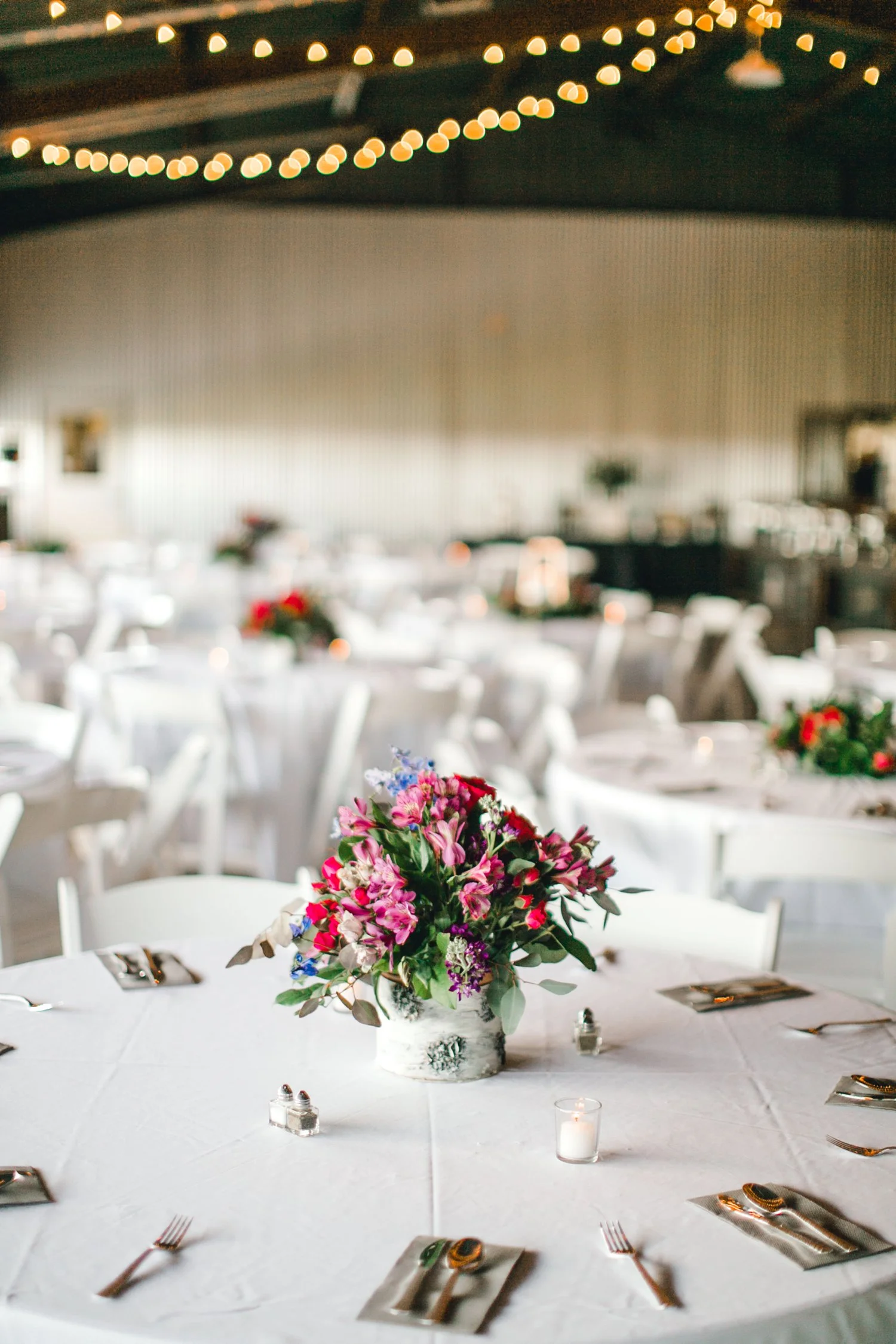 Jenna-and-garrett-Everett-kitalou-gin-lubbock-wedding-dayspring-designs-lubbock-wedding-photographer_0151.jpg