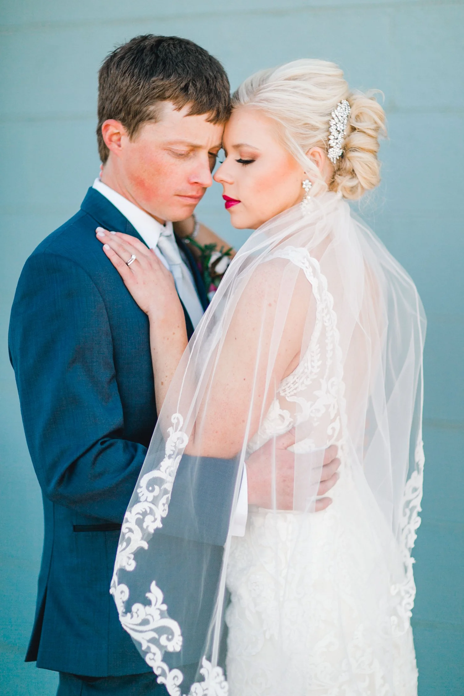 Jenna-and-garrett-Everett-kitalou-gin-lubbock-wedding-dayspring-designs-lubbock-wedding-photographer_0153.jpg