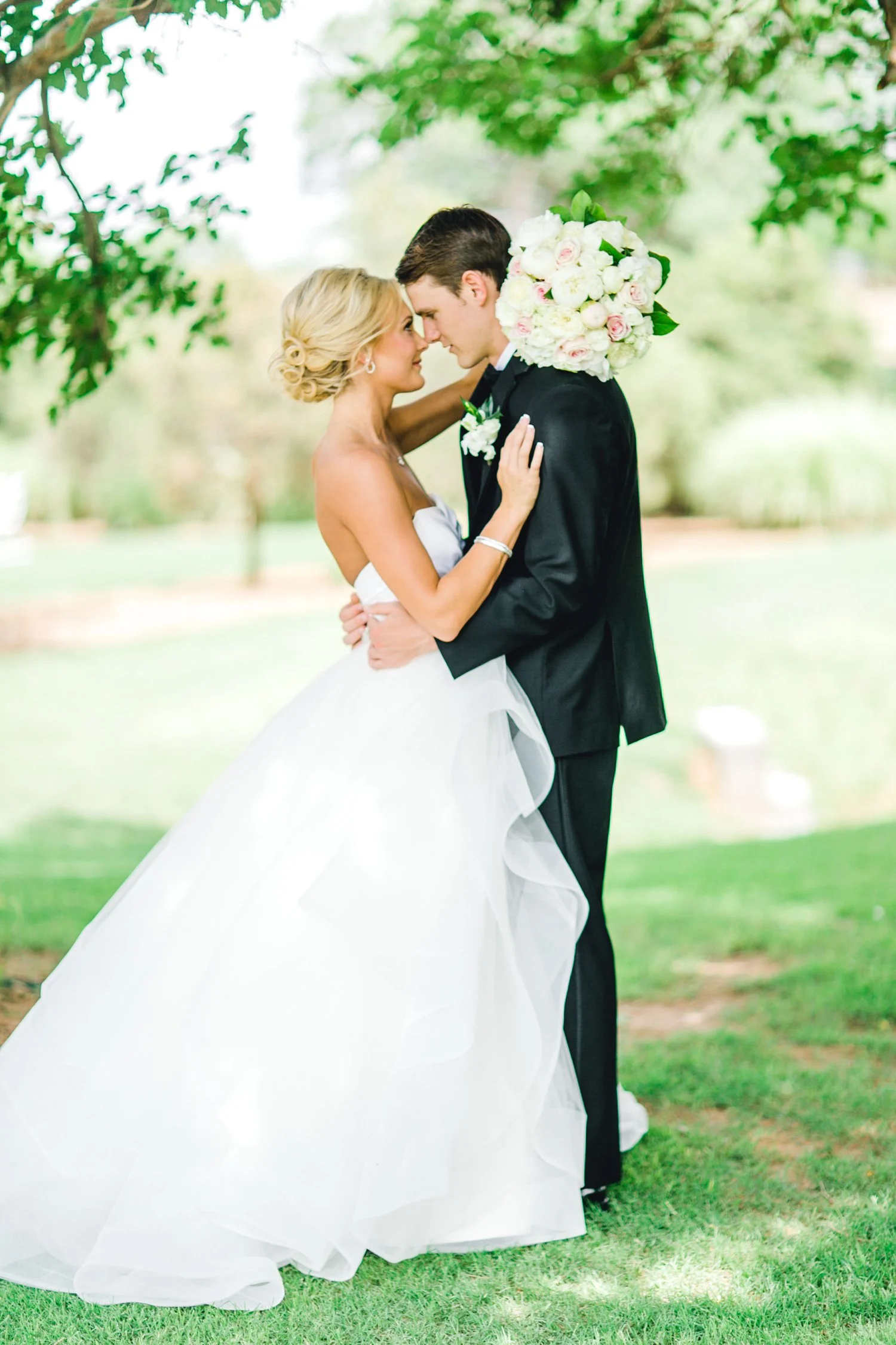 Taylor-and-Brock-Williams-Texas-Tech-University-Merket-Alumni-Center-Lubbock-Photographer-ALLEEJ0078.jpg