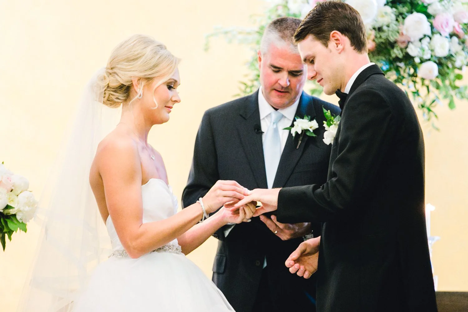 Taylor-and-Brock-Williams-Texas-Tech-University-Merket-Alumni-Center-Lubbock-Photographer-ALLEEJ0135.jpg