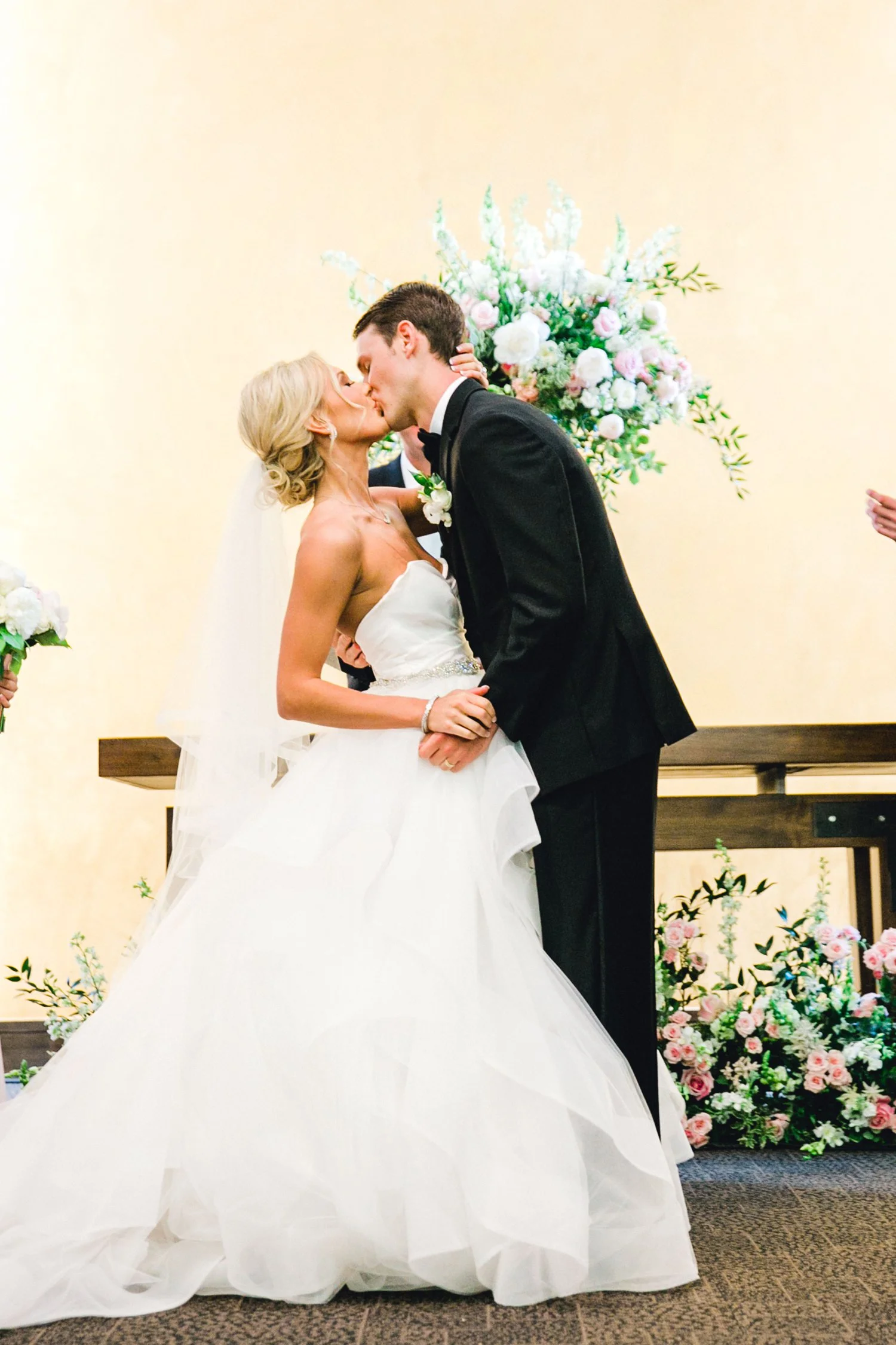 Taylor-and-Brock-Williams-Texas-Tech-University-Merket-Alumni-Center-Lubbock-Photographer-ALLEEJ0138.jpg