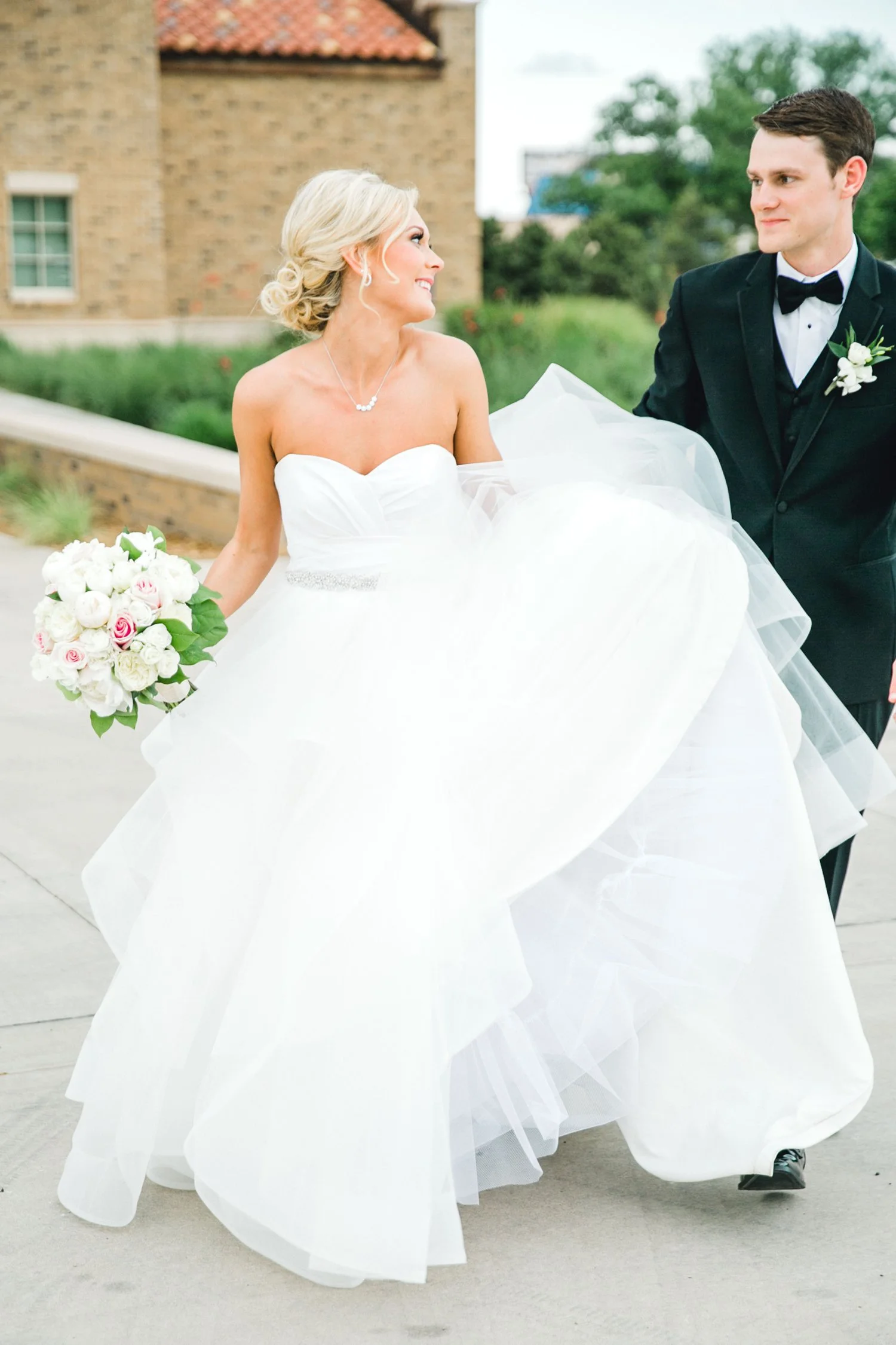 Taylor-and-Brock-Williams-Texas-Tech-University-Merket-Alumni-Center-Lubbock-Photographer-ALLEEJ0165.jpg