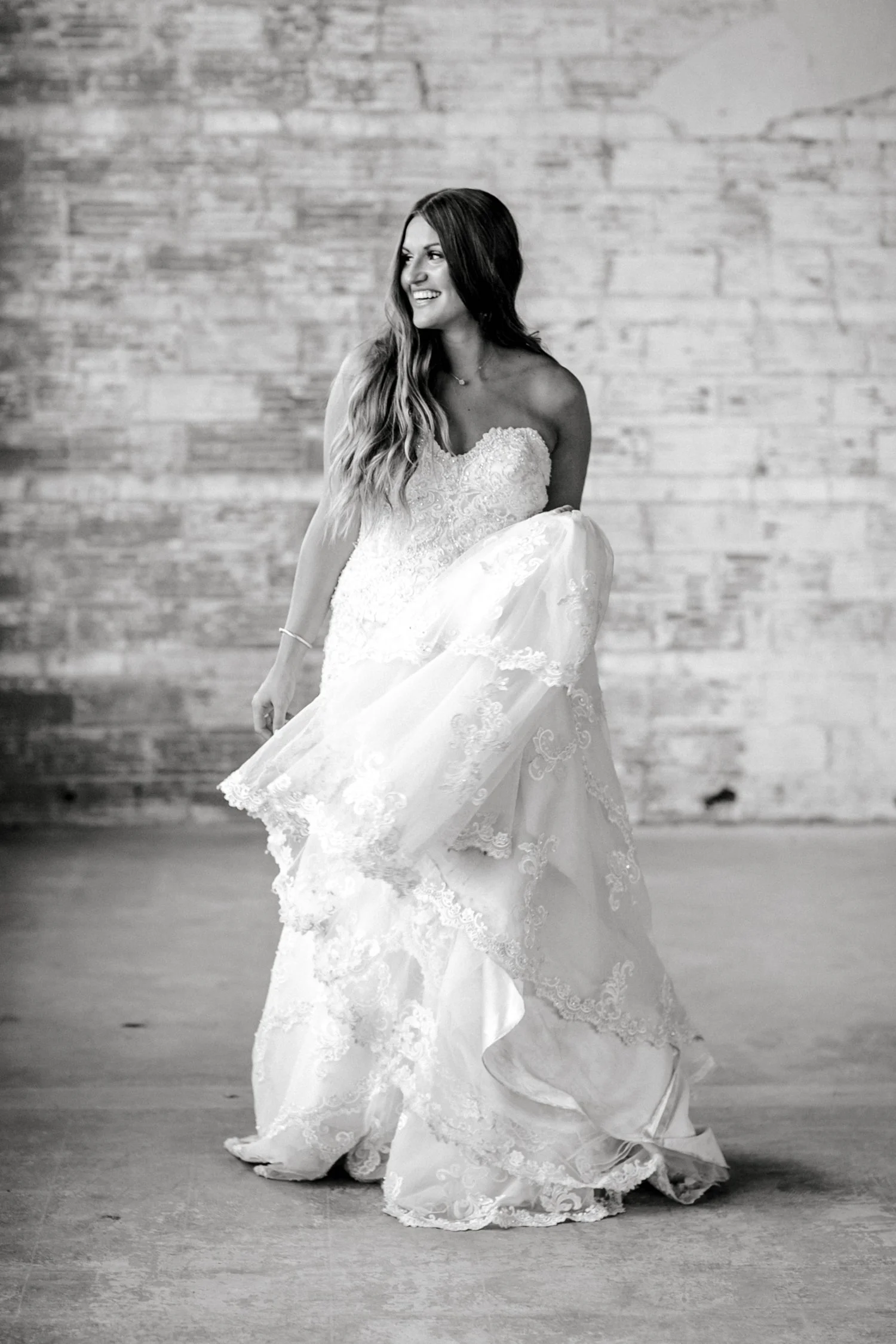 Kendra_Hill_Bridals_ALLEEJ_Lubbock_Wedding_Photographer_LHUCA_0027.jpg