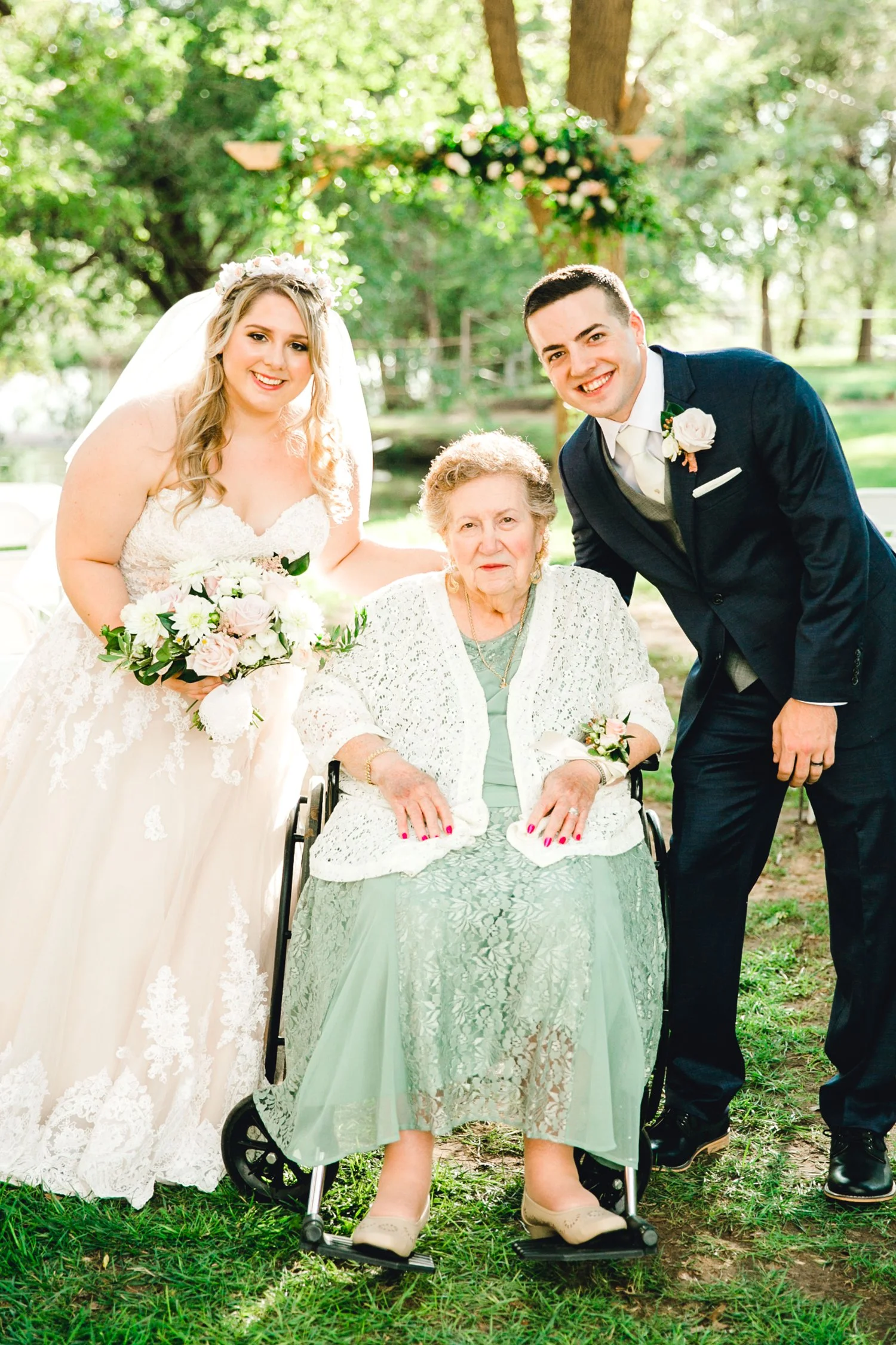 SARAH_AND_GEOFFREY_SHARP_SPIRIT_RANCH_WEDDING_ALLEEJ_LUBBOCK_TX_0086.jpg