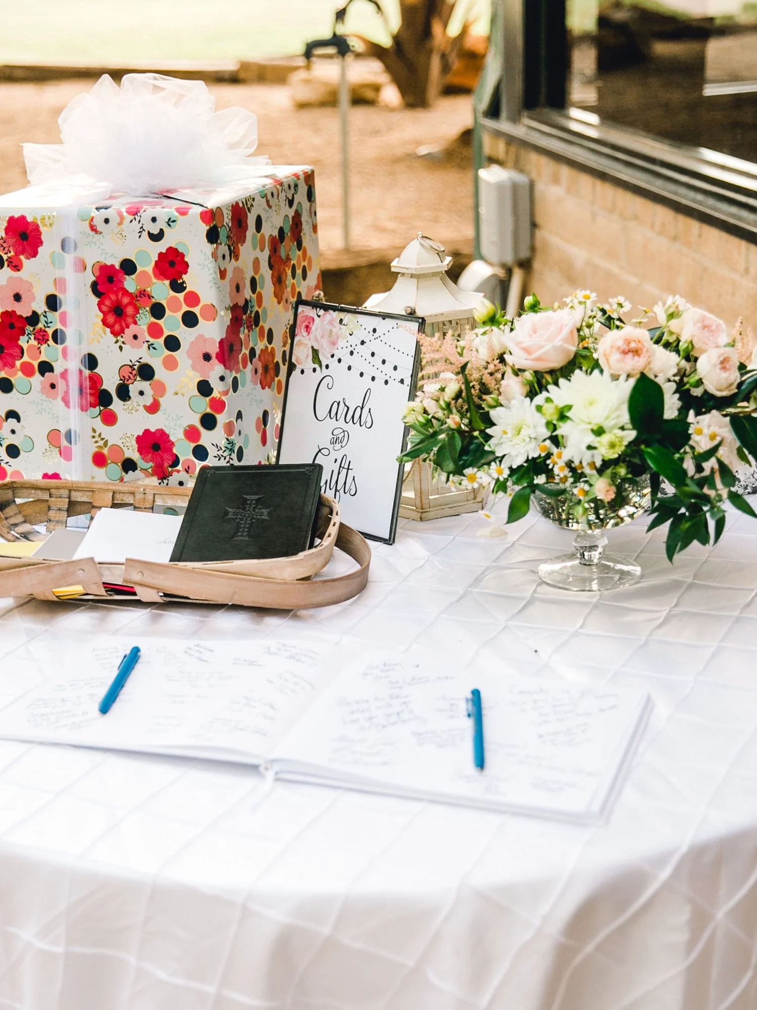 SARAH_AND_GEOFFREY_SHARP_SPIRIT_RANCH_WEDDING_ALLEEJ_LUBBOCK_TX_0114.jpg