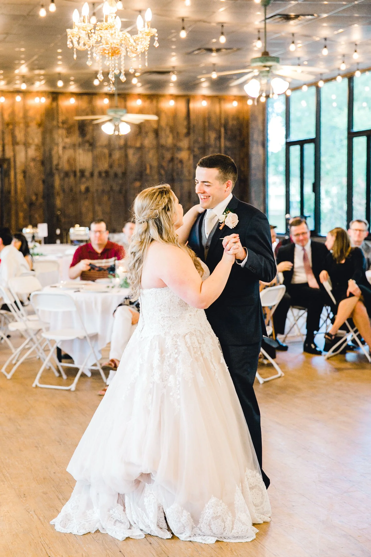 SARAH_AND_GEOFFREY_SHARP_SPIRIT_RANCH_WEDDING_ALLEEJ_LUBBOCK_TX_0135.jpg