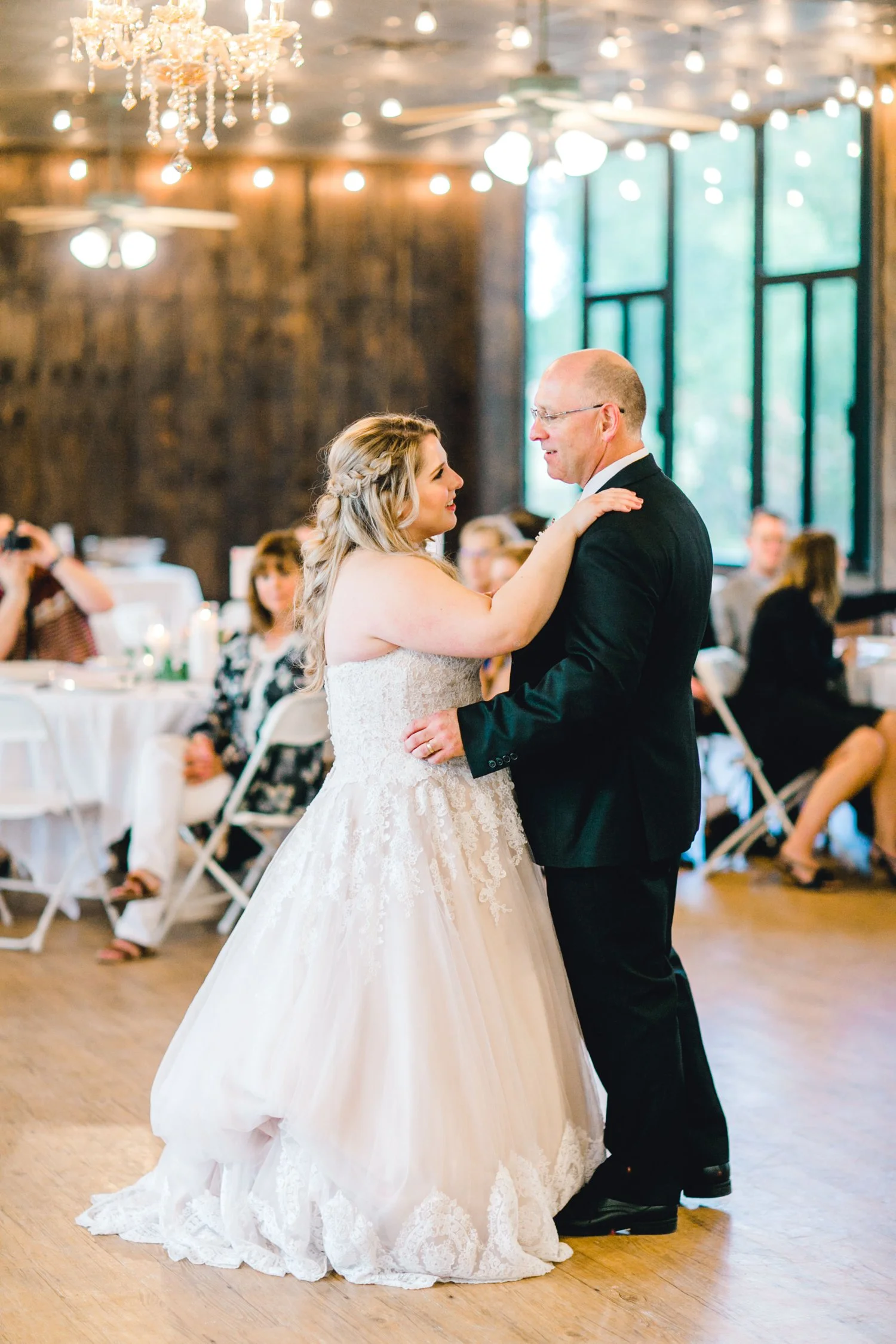 SARAH_AND_GEOFFREY_SHARP_SPIRIT_RANCH_WEDDING_ALLEEJ_LUBBOCK_TX_0144.jpg