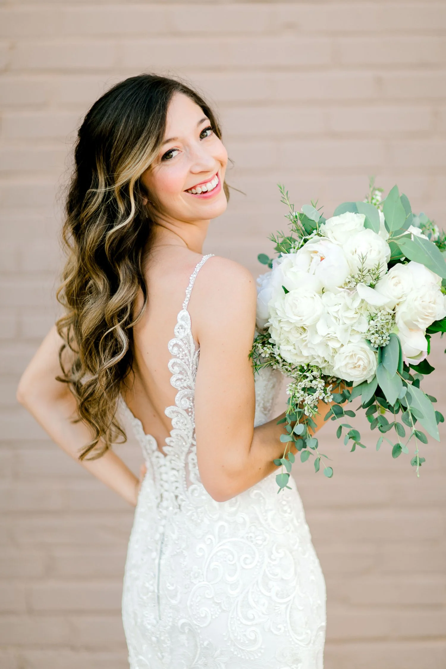 Ashley_Parr_Bridals_ALLEEJ_caprock_winery_romantic_elegant0014.jpg