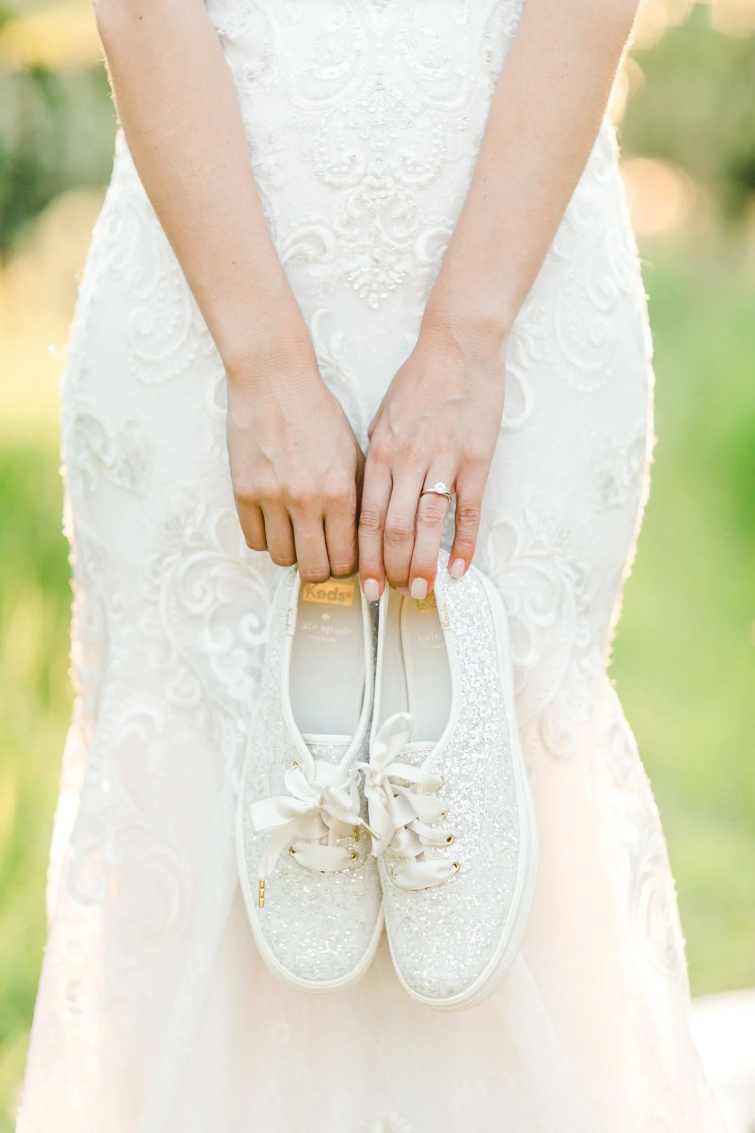 Ashley_Parr_Bridals_ALLEEJ_caprock_winery_romantic_elegant0019.jpg