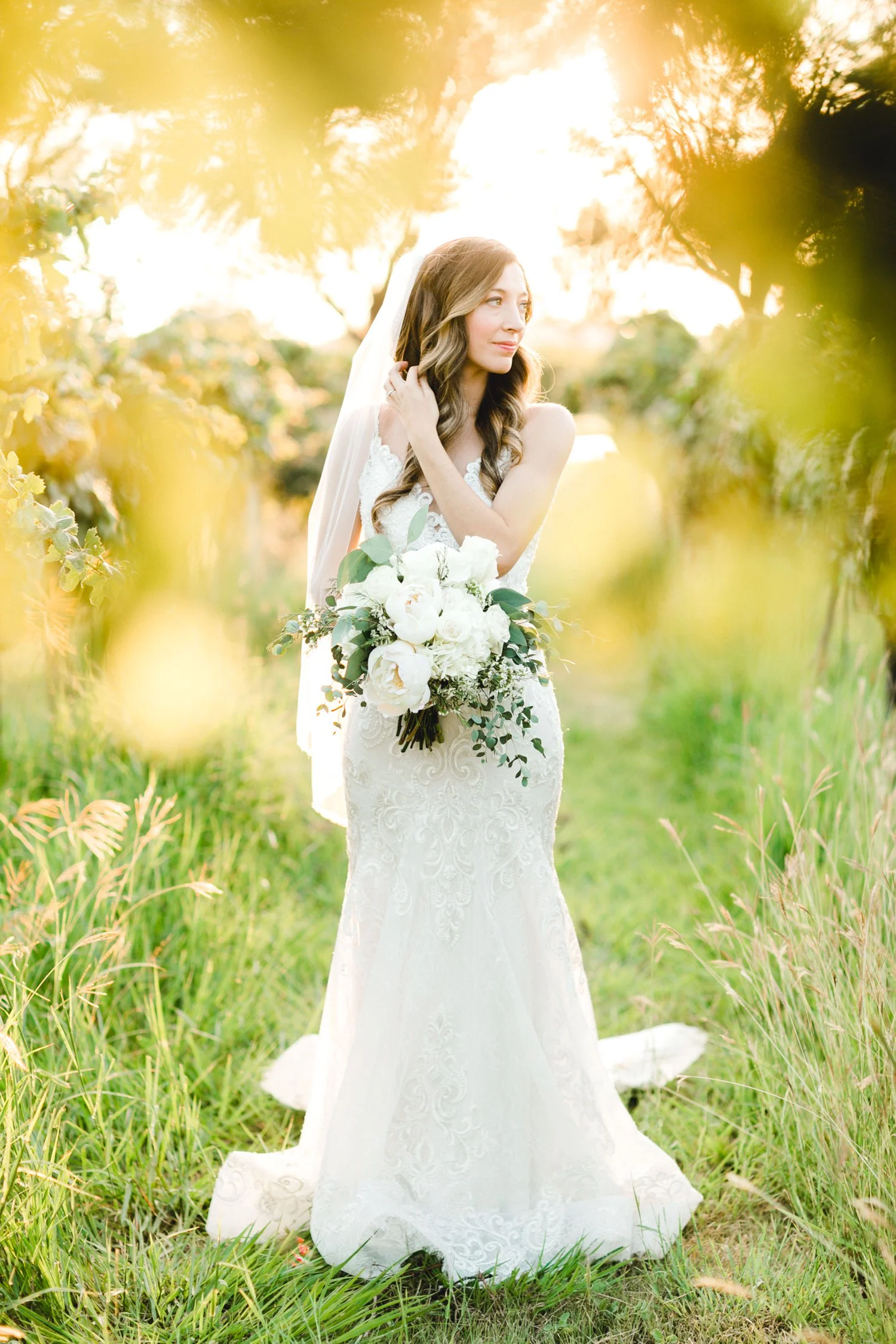 Ashley_Parr_Bridals_ALLEEJ_caprock_winery_romantic_elegant0020.jpg
