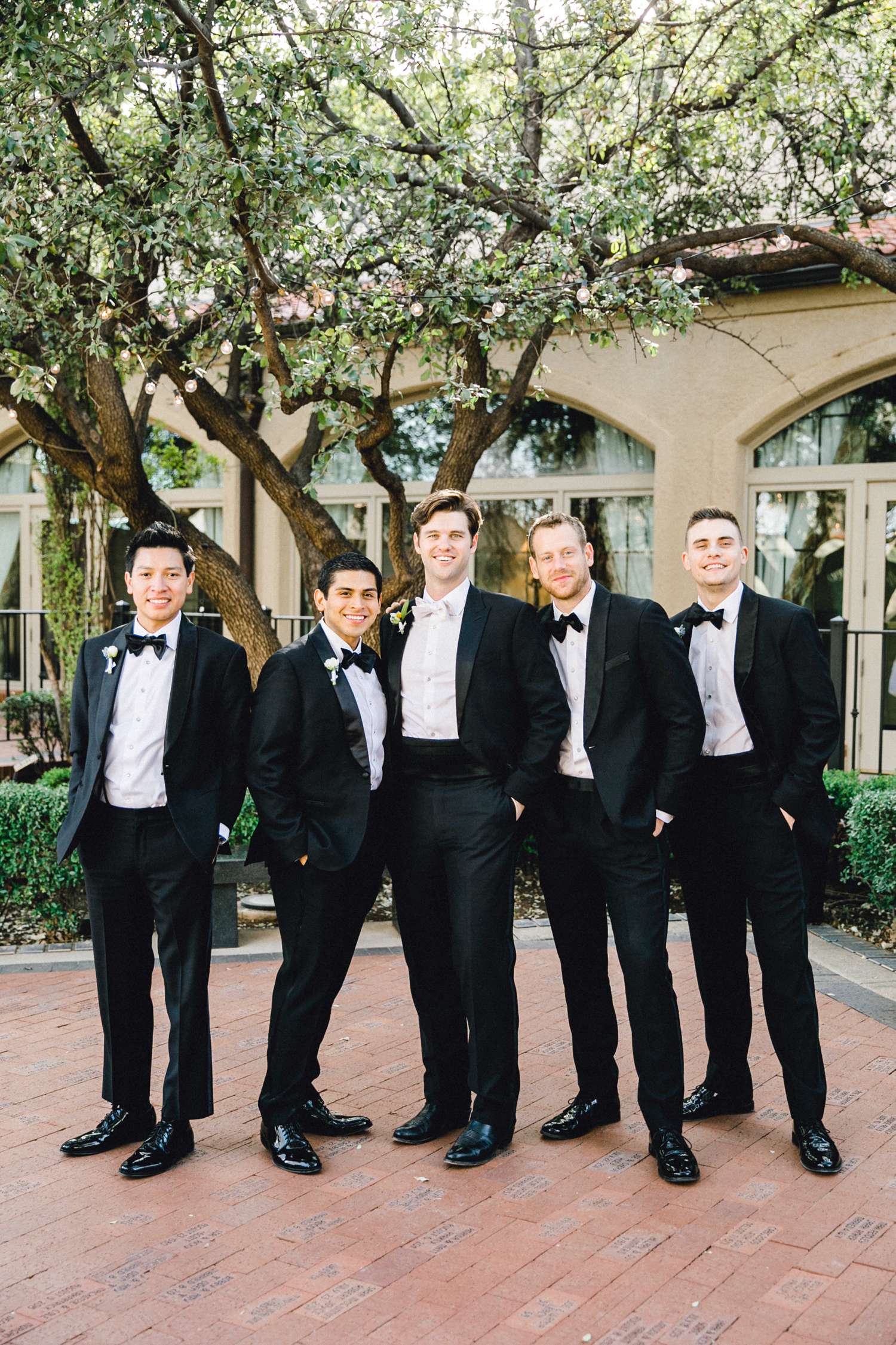 MARLEE+LLOYD+MORGAN+ALLEEJ+TEXAS+TECH+MERKET+ALUMNI+WEDDINGS+LUBBOCK+WEST+TABLE+CLASSIC+SPAIN_0085.jpg
