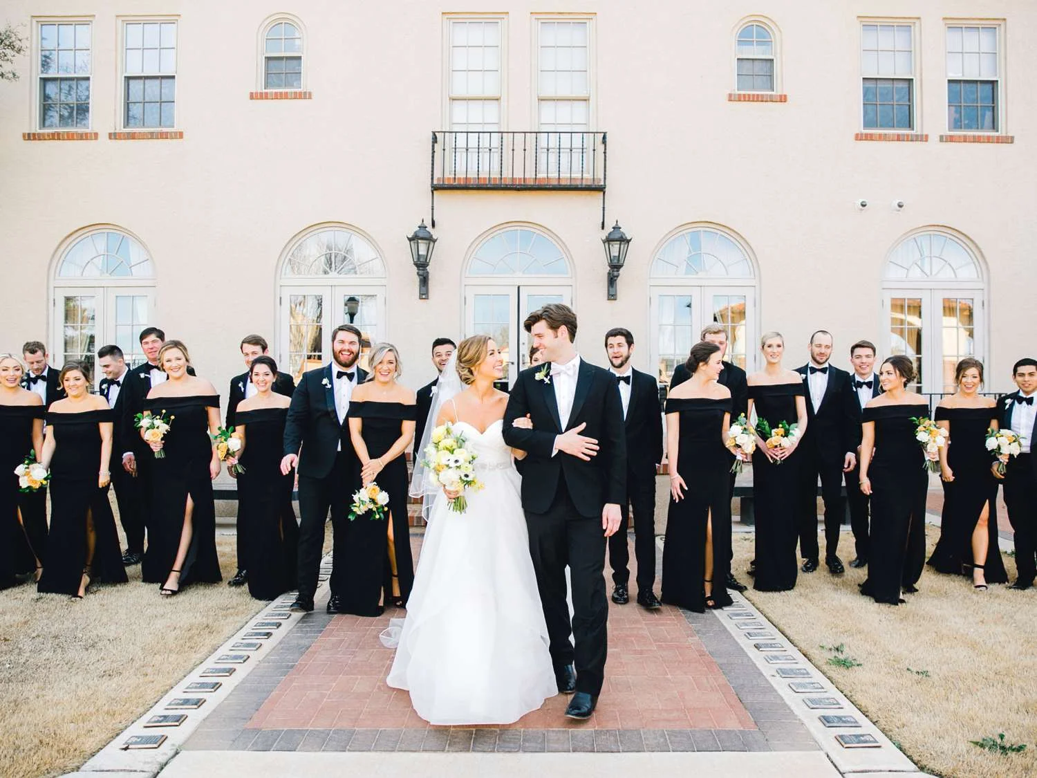 MARLEE+LLOYD+MORGAN+ALLEEJ+TEXAS+TECH+MERKET+ALUMNI+WEDDINGS+LUBBOCK+WEST+TABLE+CLASSIC+SPAIN_0107.jpg