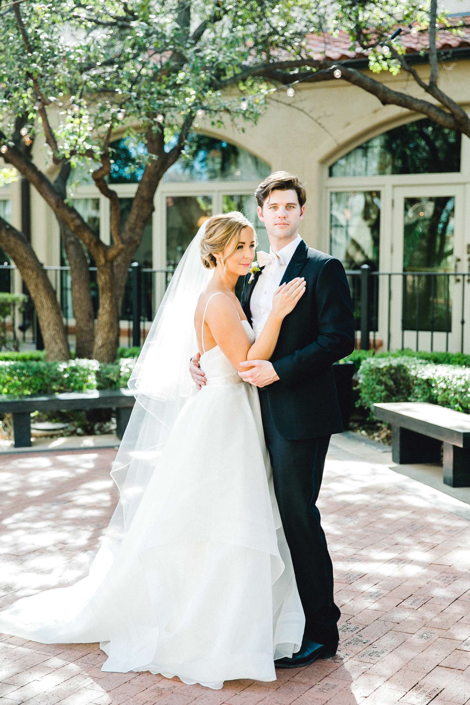 MARLEE+LLOYD+MORGAN+ALLEEJ+TEXAS+TECH+MERKET+ALUMNI+WEDDINGS+LUBBOCK+WEST+TABLE+CLASSIC+SPAIN_0114.jpg