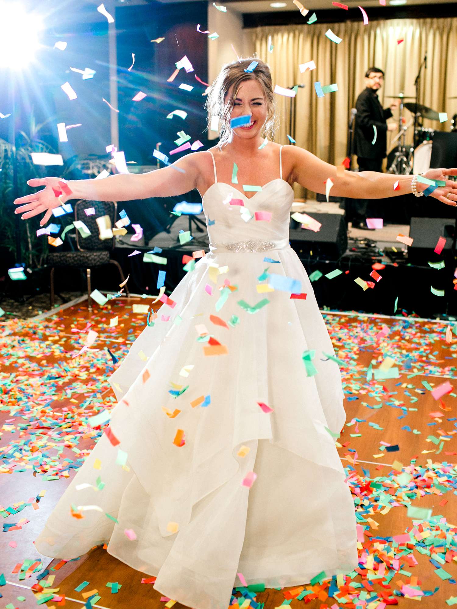 MARLEE+LLOYD+MORGAN+ALLEEJ+TEXAS+TECH+MERKET+ALUMNI+WEDDINGS+LUBBOCK+WEST+TABLE+CLASSIC+SPAIN_0310.jpg