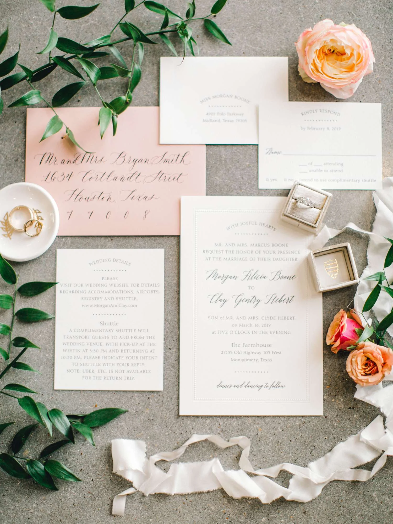 HEBERT_MORGAN_AND_CLAY_ALLEEJ_THE_FARMHOUSE_MONTGOMERY_TEXAS_WEDDING_0001.jpg