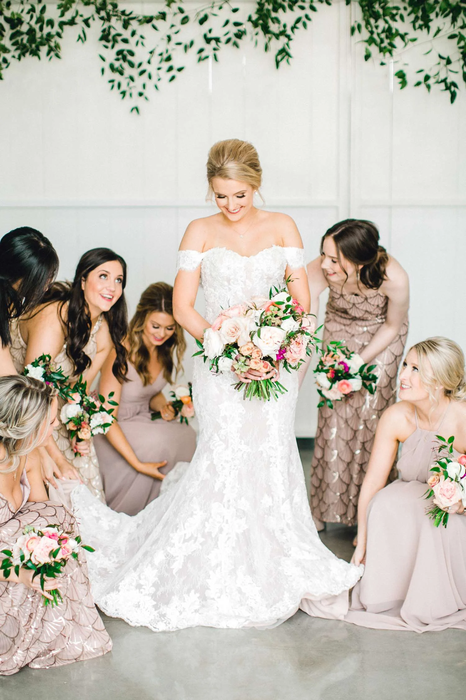 HEBERT_MORGAN_AND_CLAY_ALLEEJ_THE_FARMHOUSE_MONTGOMERY_TEXAS_WEDDING_0016.jpg