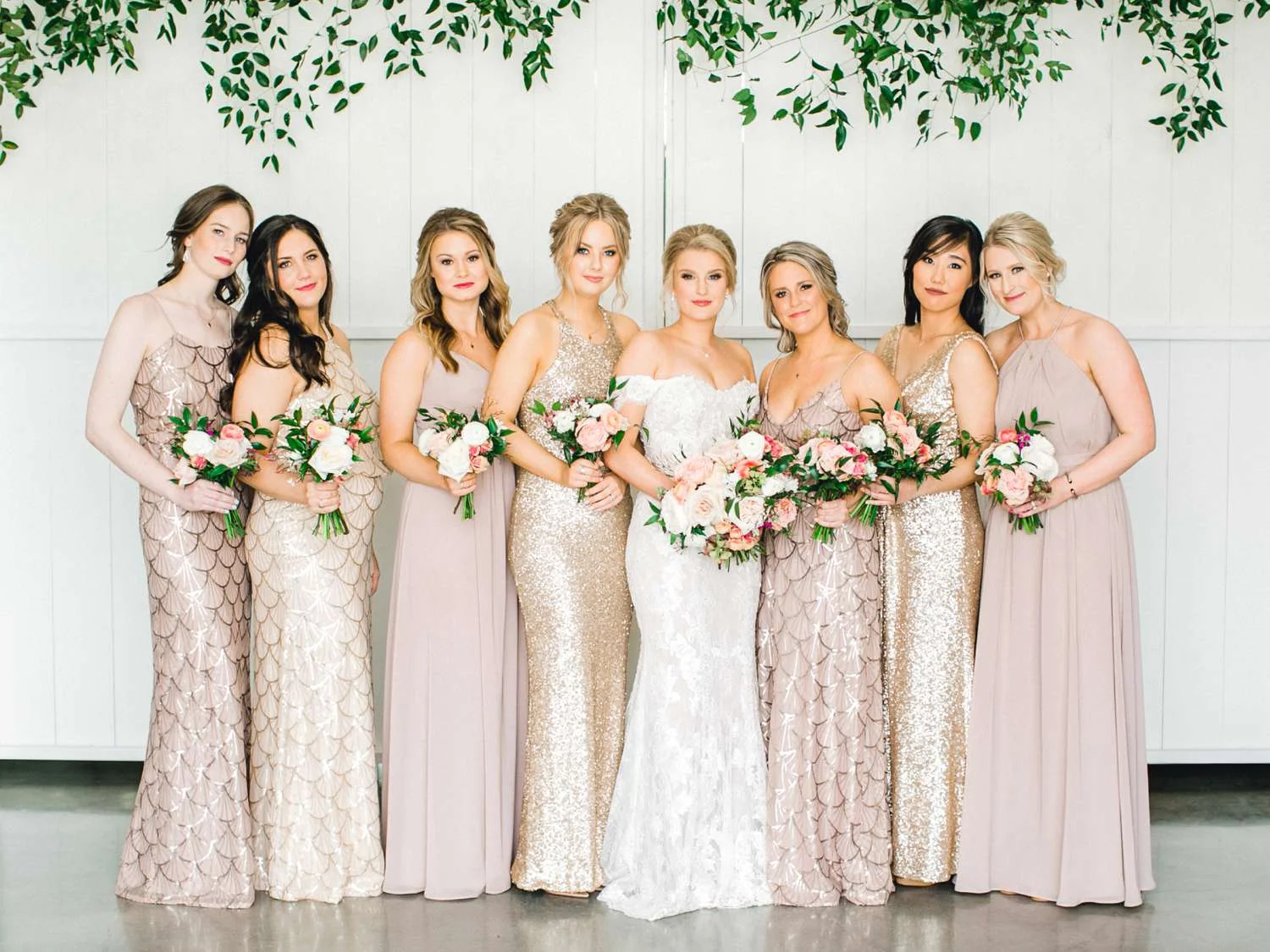 HEBERT_MORGAN_AND_CLAY_ALLEEJ_THE_FARMHOUSE_MONTGOMERY_TEXAS_WEDDING_0021.jpg
