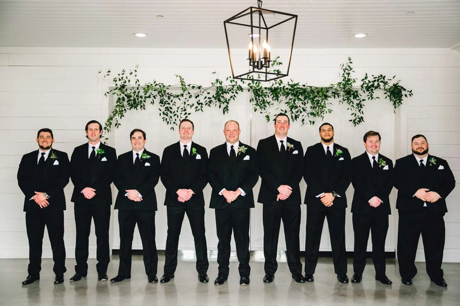HEBERT_MORGAN_AND_CLAY_ALLEEJ_THE_FARMHOUSE_MONTGOMERY_TEXAS_WEDDING_0045.jpg