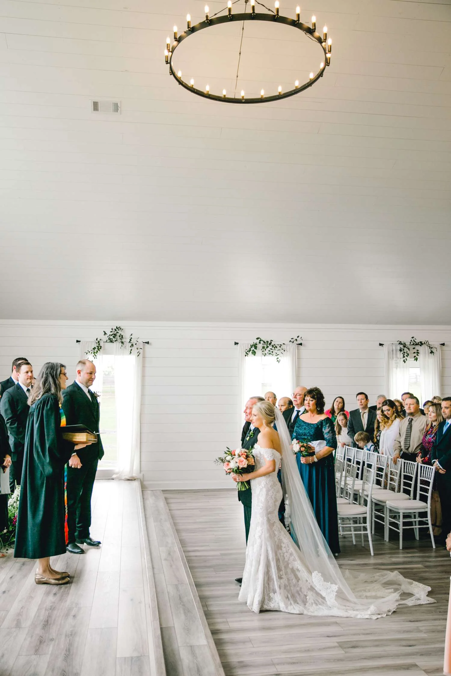 HEBERT_MORGAN_AND_CLAY_ALLEEJ_THE_FARMHOUSE_MONTGOMERY_TEXAS_WEDDING_0083.jpg