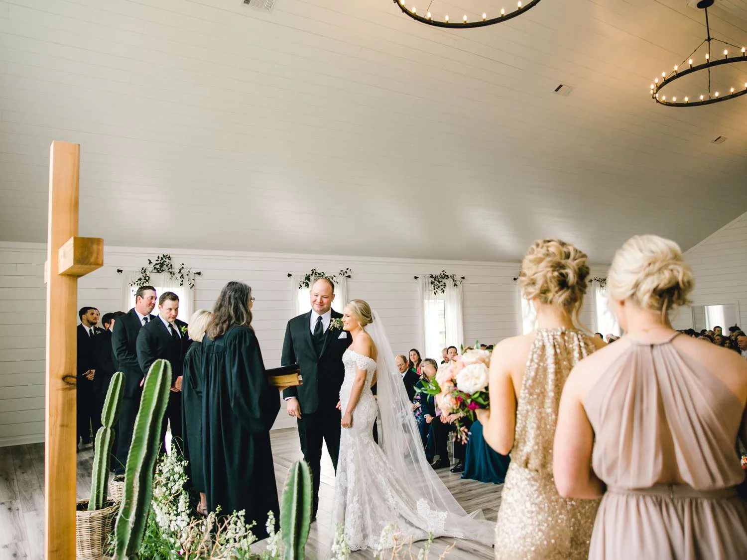 HEBERT_MORGAN_AND_CLAY_ALLEEJ_THE_FARMHOUSE_MONTGOMERY_TEXAS_WEDDING_0086.jpg
