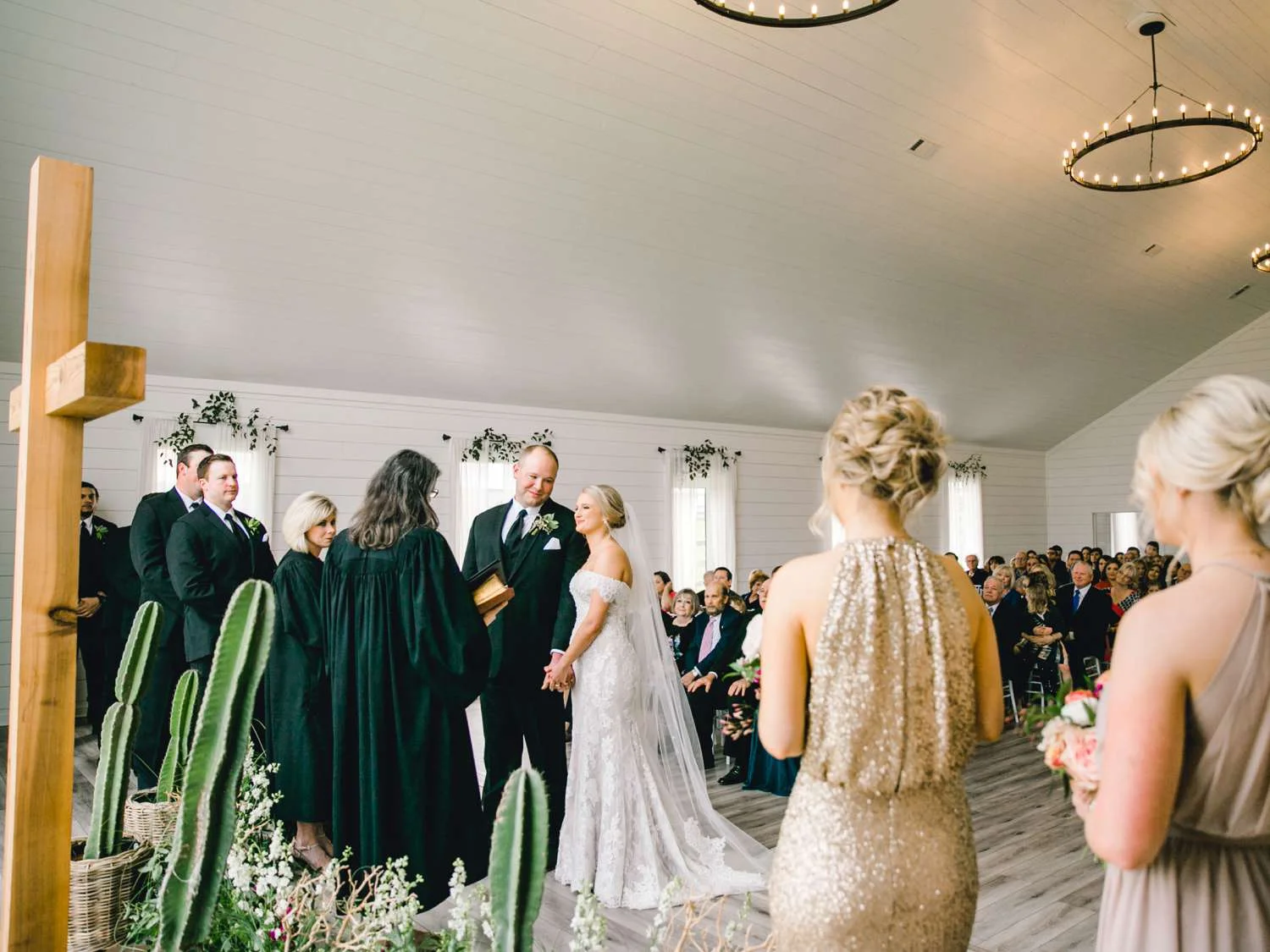 HEBERT_MORGAN_AND_CLAY_ALLEEJ_THE_FARMHOUSE_MONTGOMERY_TEXAS_WEDDING_0099.jpg