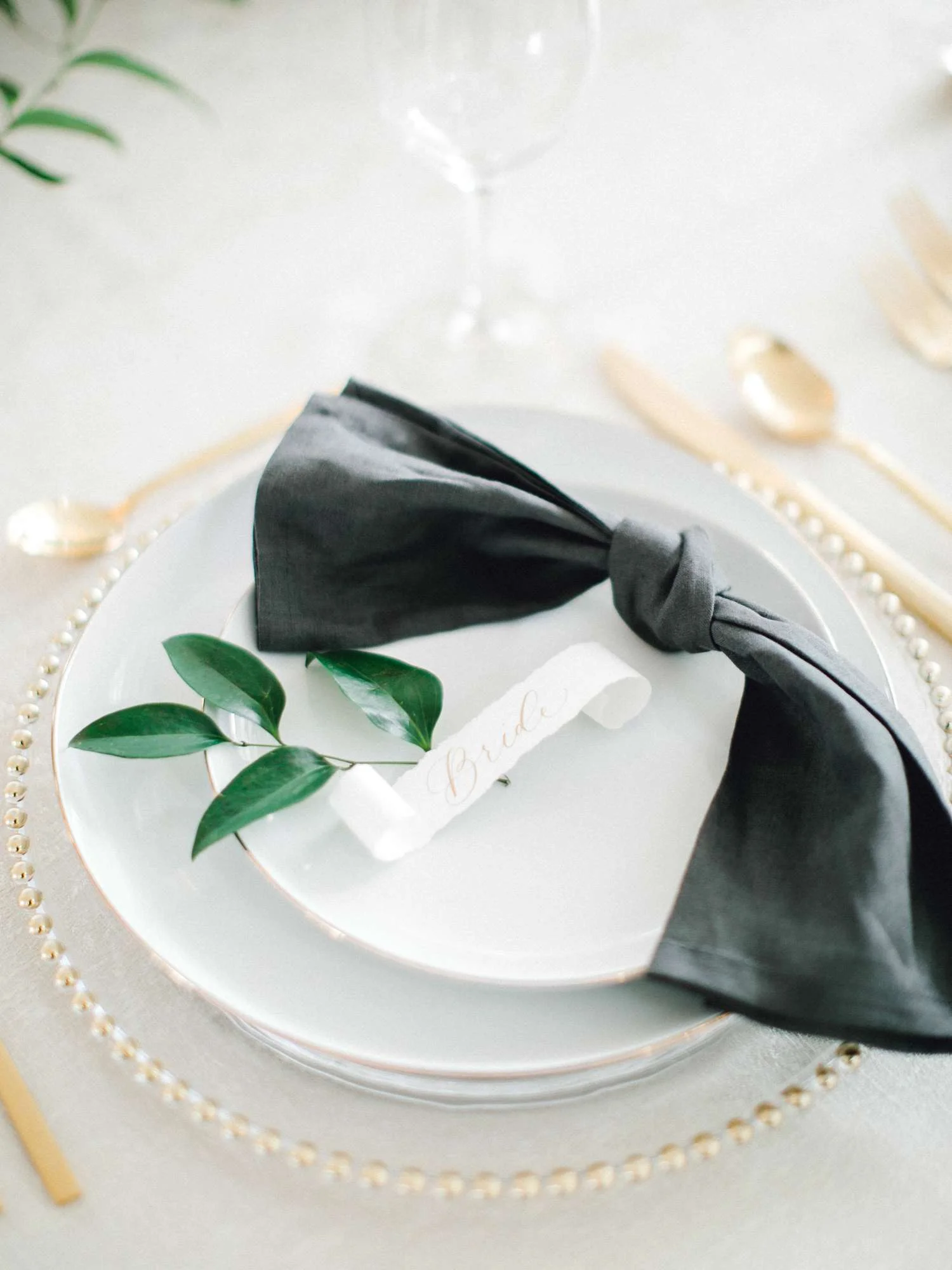 HEBERT_MORGAN_AND_CLAY_ALLEEJ_THE_FARMHOUSE_MONTGOMERY_TEXAS_WEDDING_0121.jpg