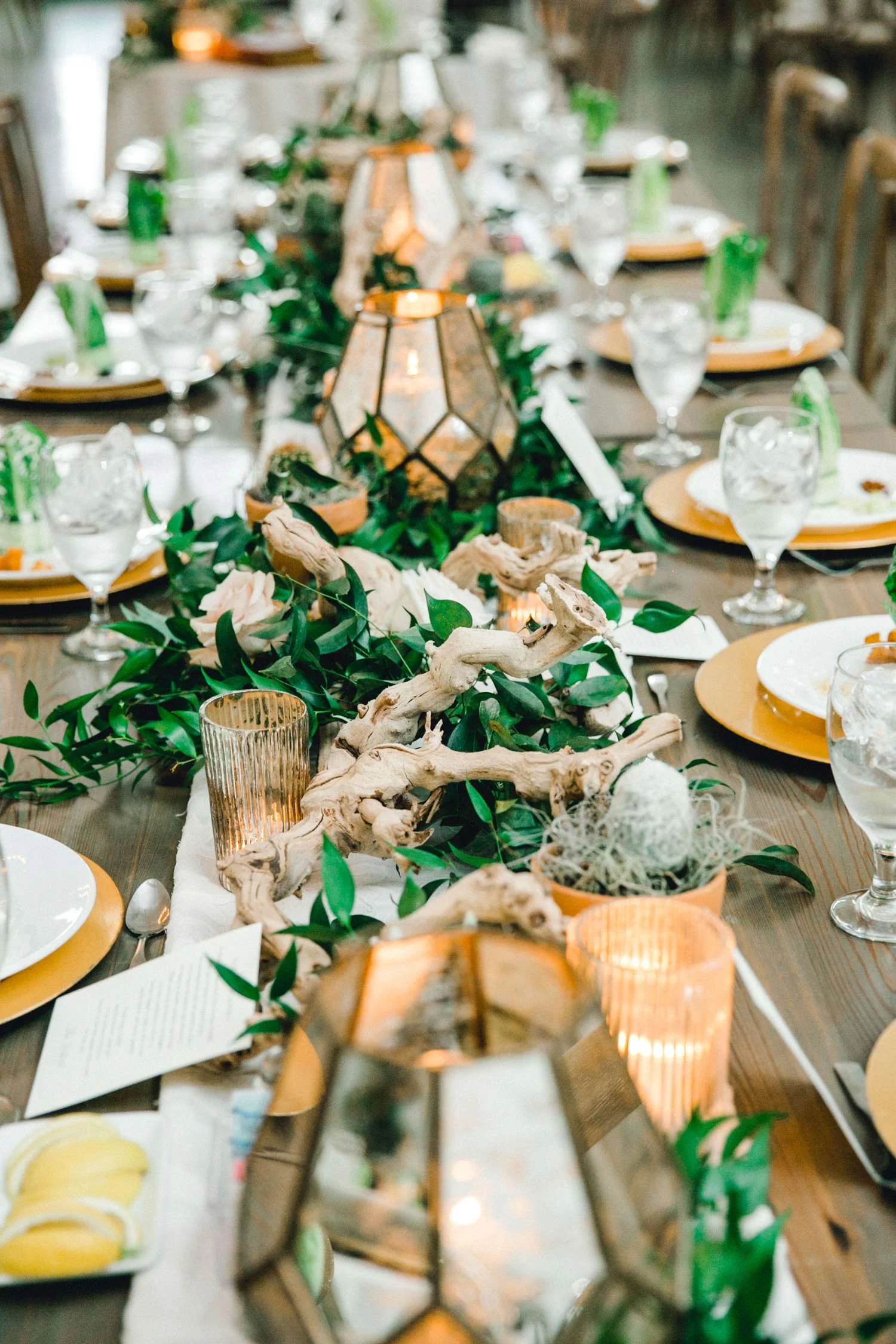 HEBERT_MORGAN_AND_CLAY_ALLEEJ_THE_FARMHOUSE_MONTGOMERY_TEXAS_WEDDING_0124.jpg