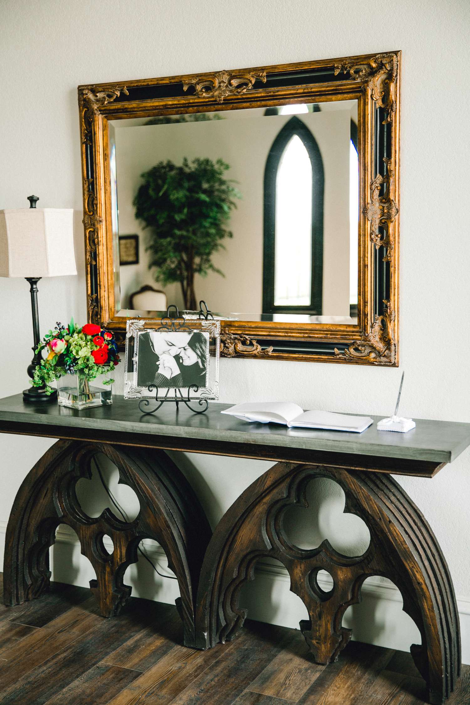 CASSIDY+AND+HARLEY+BRADLEY+EBERLEY+BROOKS+CHAPEL+LUBBOCK+WEDDING+PHOTOGRAPHER+ALLEEJ_0020.jpg