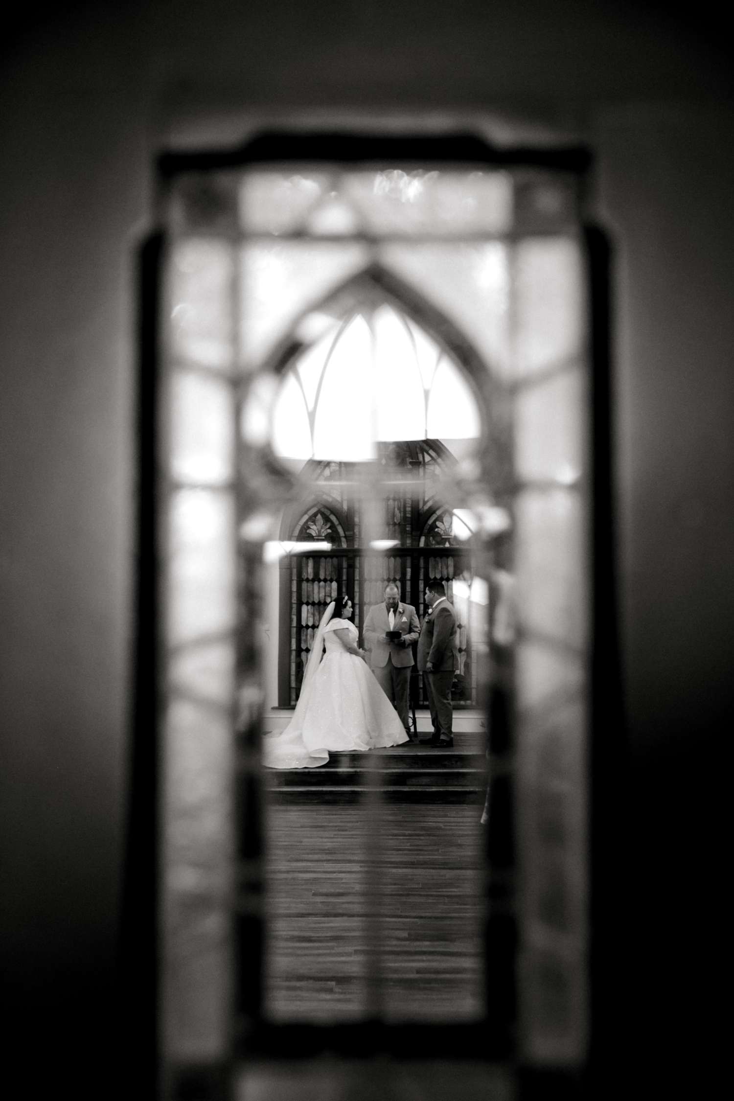 CASSIDY+AND+HARLEY+BRADLEY+EBERLEY+BROOKS+CHAPEL+LUBBOCK+WEDDING+PHOTOGRAPHER+ALLEEJ_0070.jpg