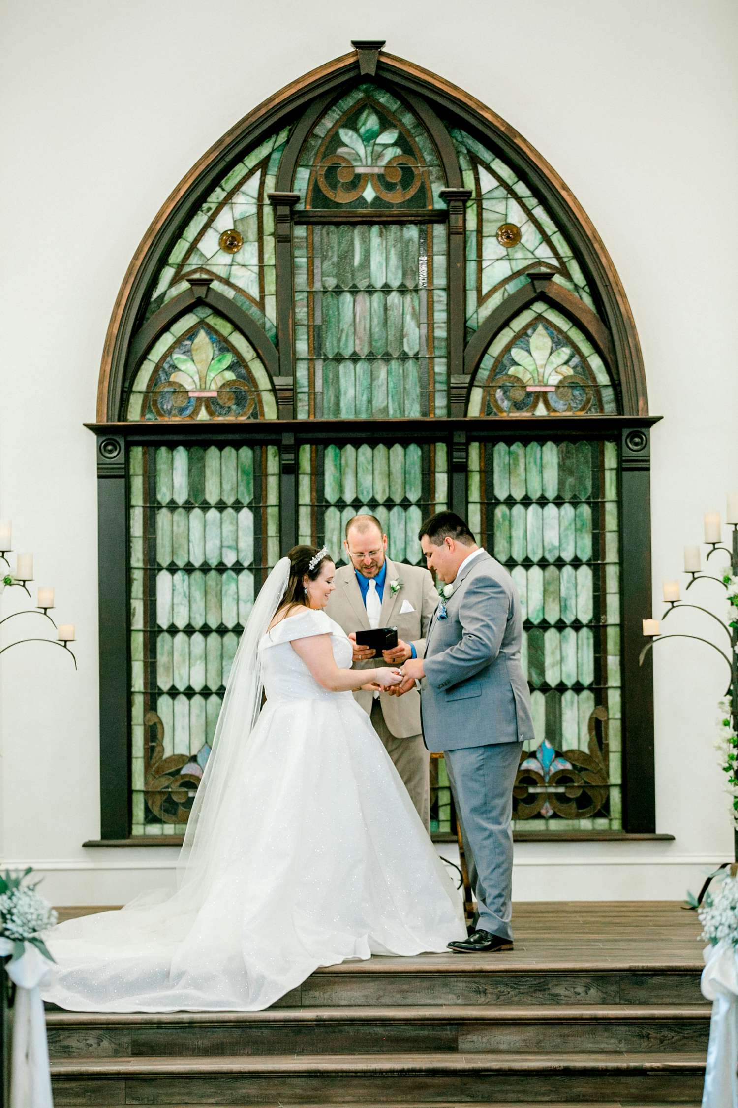 CASSIDY+AND+HARLEY+BRADLEY+EBERLEY+BROOKS+CHAPEL+LUBBOCK+WEDDING+PHOTOGRAPHER+ALLEEJ_0081.jpg