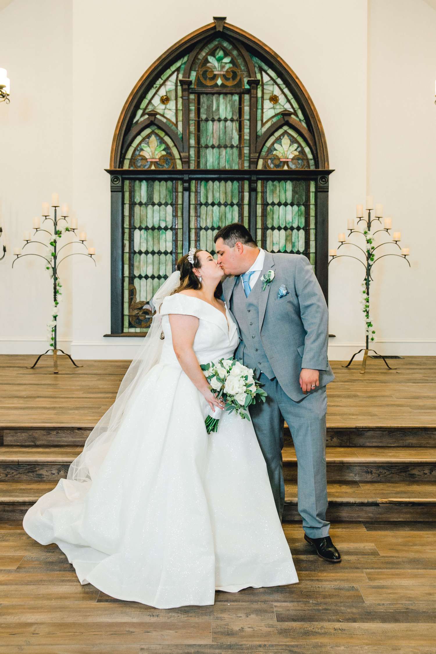 CASSIDY+AND+HARLEY+BRADLEY+EBERLEY+BROOKS+CHAPEL+LUBBOCK+WEDDING+PHOTOGRAPHER+ALLEEJ_0085.jpg