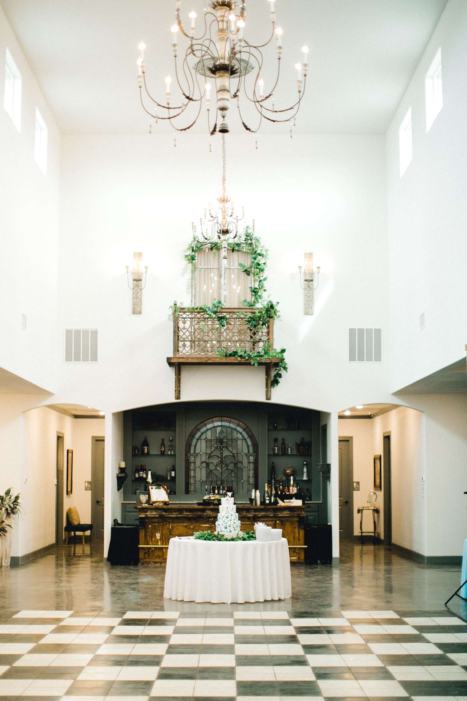 CASSIDY+AND+HARLEY+BRADLEY+EBERLEY+BROOKS+CHAPEL+LUBBOCK+WEDDING+PHOTOGRAPHER+ALLEEJ_0111.jpg
