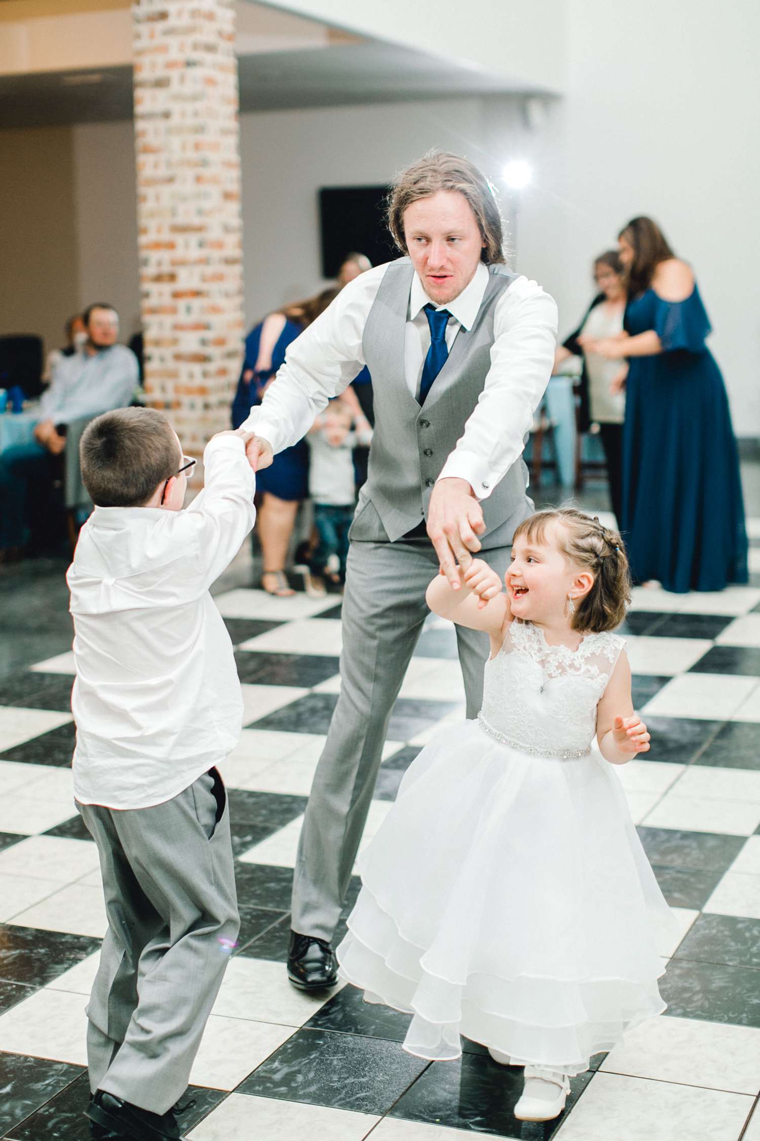CASSIDY+AND+HARLEY+BRADLEY+EBERLEY+BROOKS+CHAPEL+LUBBOCK+WEDDING+PHOTOGRAPHER+ALLEEJ_0166.jpg