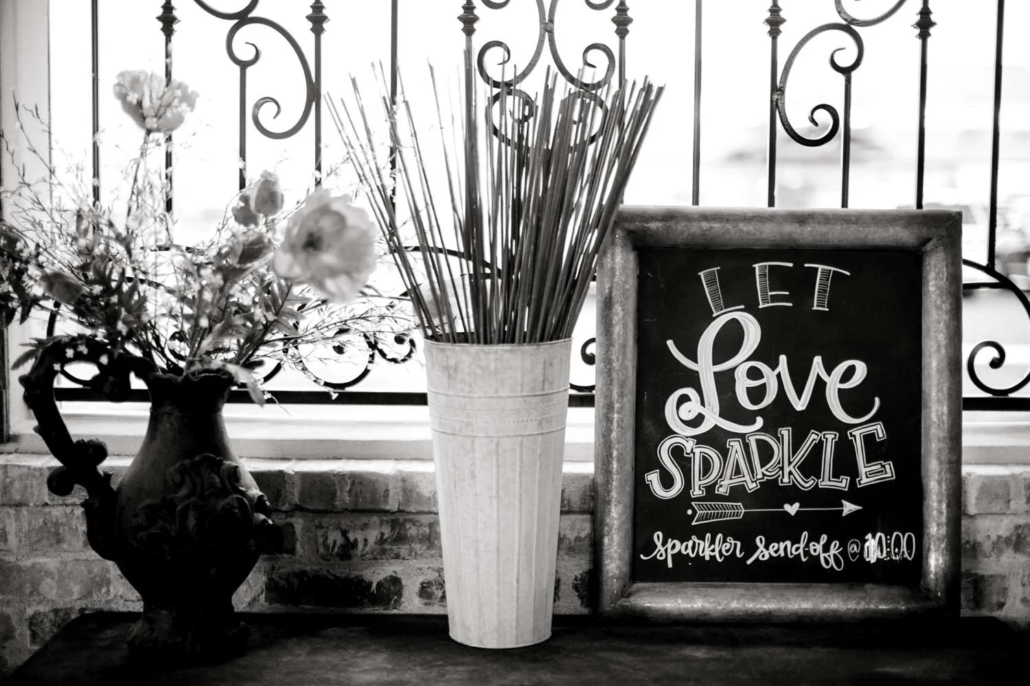 CASSIDY+AND+HARLEY+BRADLEY+EBERLEY+BROOKS+CHAPEL+LUBBOCK+WEDDING+PHOTOGRAPHER+ALLEEJ_0180.jpg