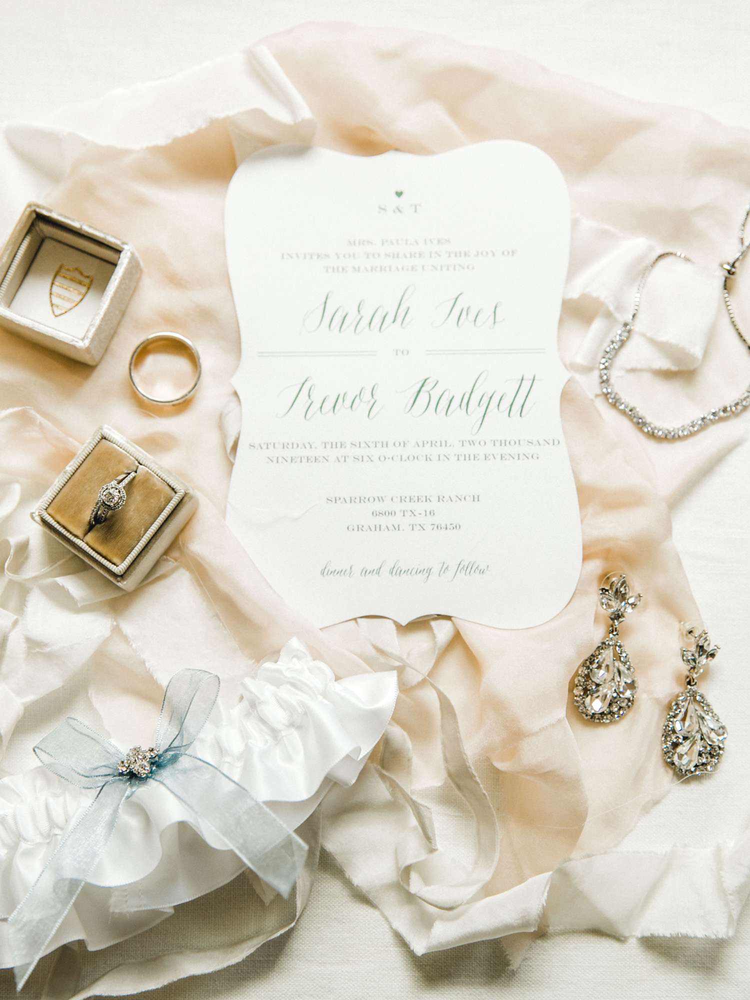 SARAH+TREVOR+BADGETT+SPARROW+CREEK+GRAHAM+TEXAS+ALLEEJ+WEDDINGS_0003.jpg
