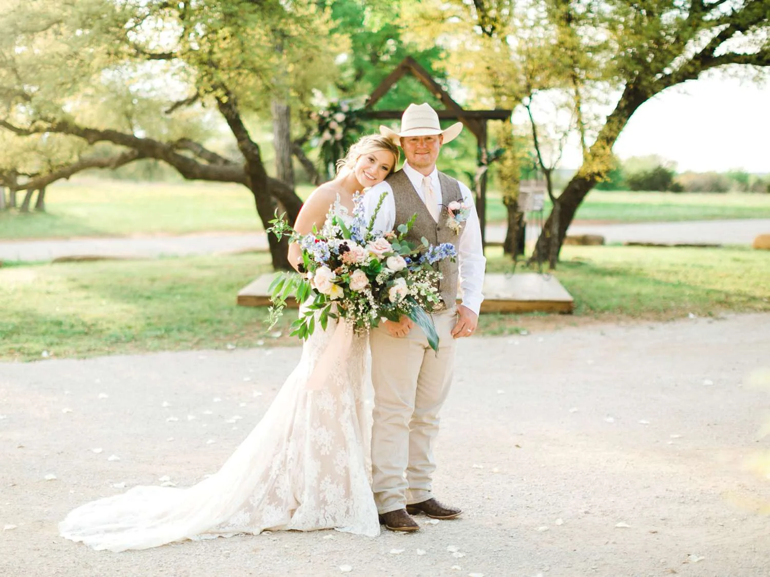 SARAH+TREVOR+BADGETT+SPARROW+CREEK+GRAHAM+TEXAS+ALLEEJ+WEDDINGS_0100.jpg