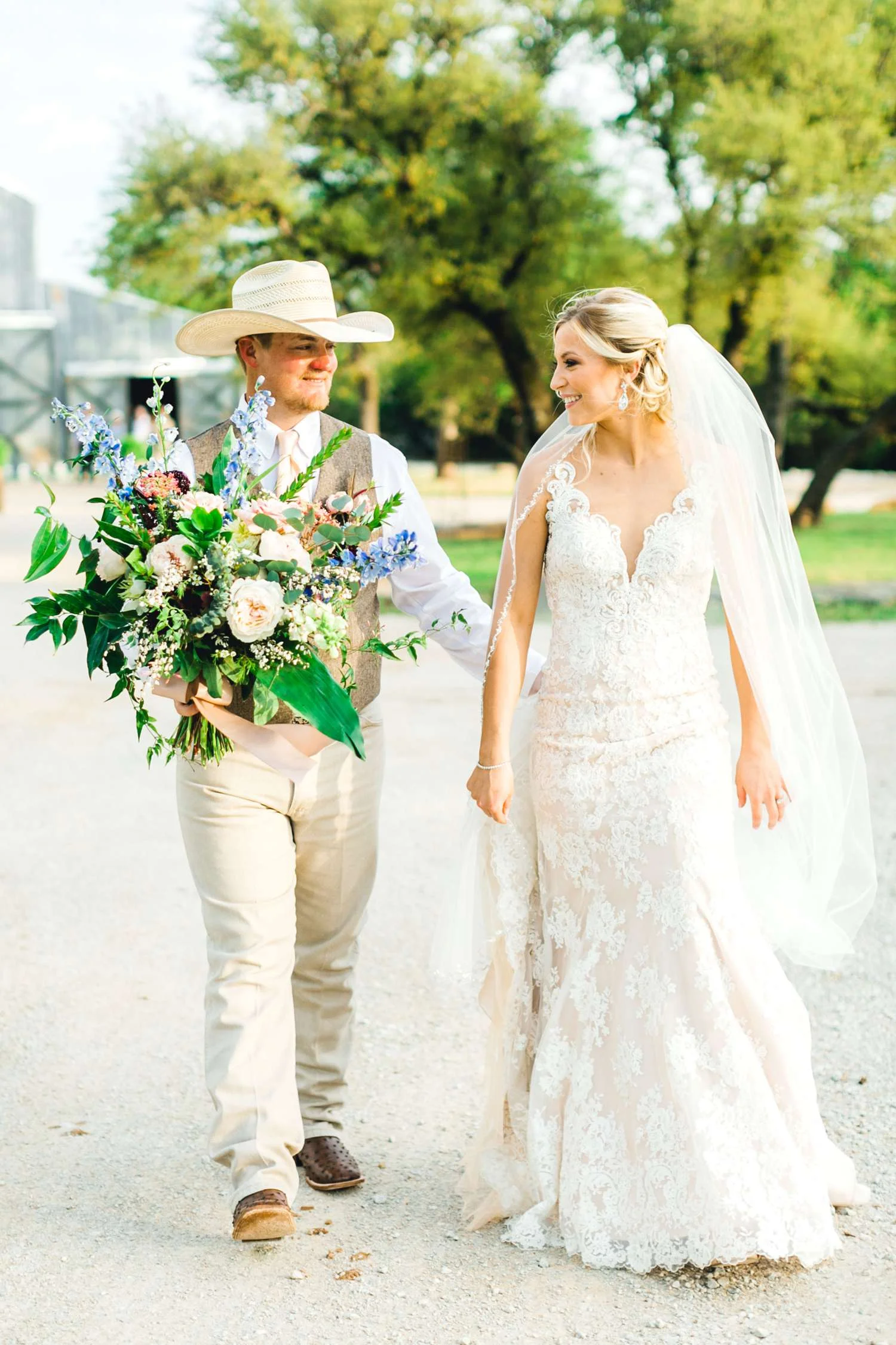 SARAH+TREVOR+BADGETT+SPARROW+CREEK+GRAHAM+TEXAS+ALLEEJ+WEDDINGS_0103.jpg