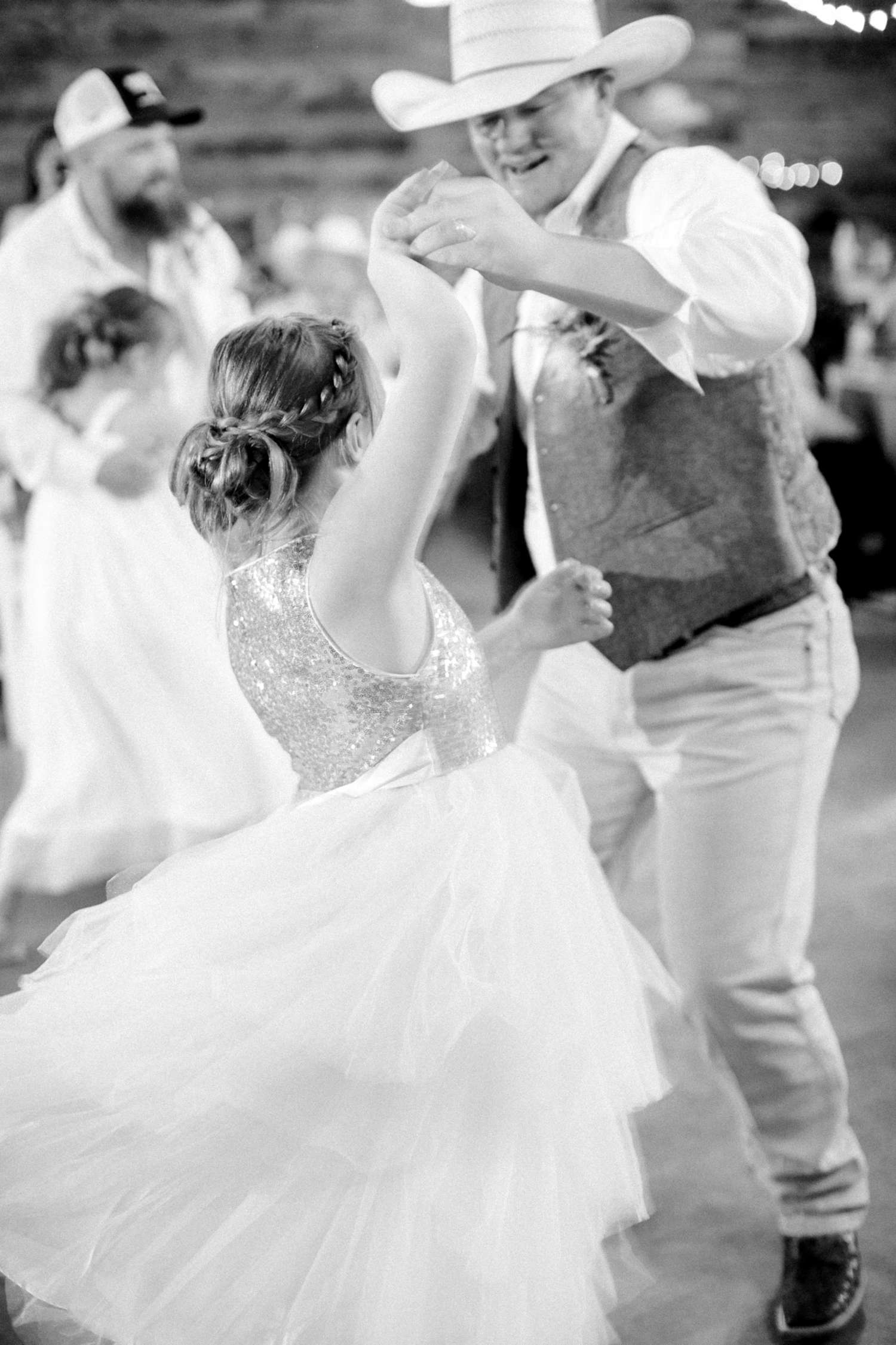 SARAH+TREVOR+BADGETT+SPARROW+CREEK+GRAHAM+TEXAS+ALLEEJ+WEDDINGS_0147.jpg