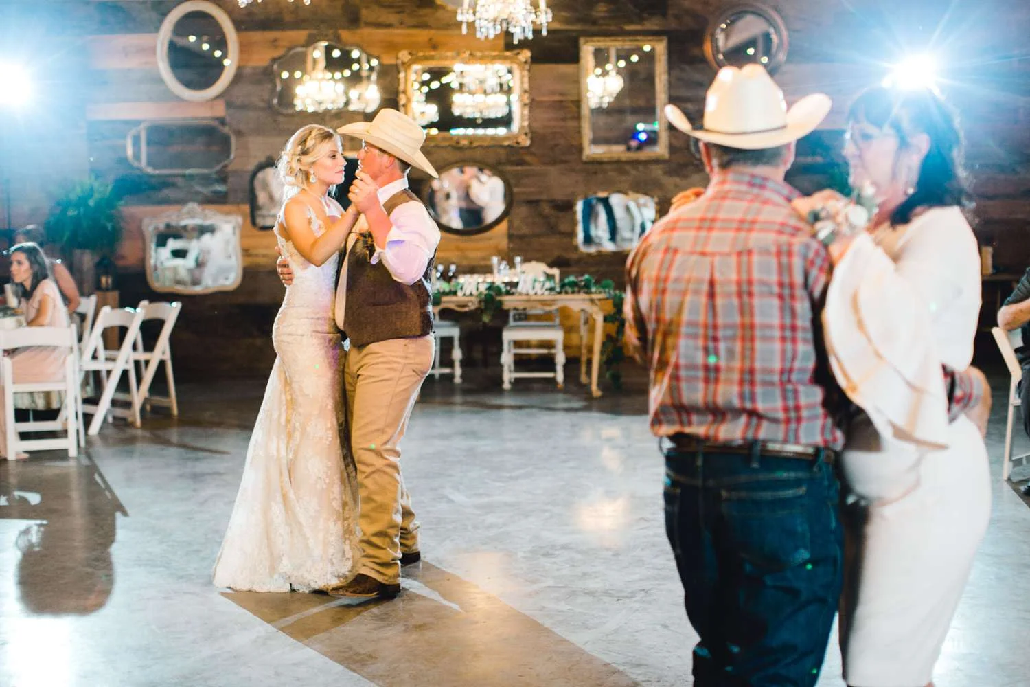 SARAH+TREVOR+BADGETT+SPARROW+CREEK+GRAHAM+TEXAS+ALLEEJ+WEDDINGS_0151.jpg