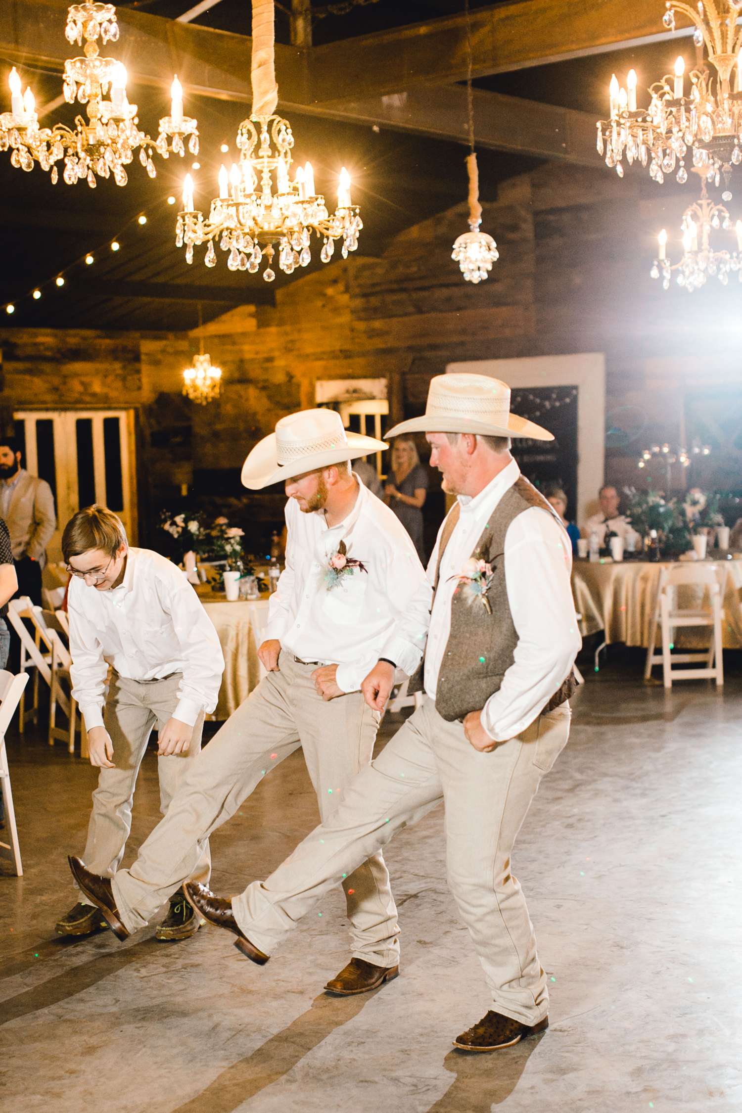 SARAH+TREVOR+BADGETT+SPARROW+CREEK+GRAHAM+TEXAS+ALLEEJ+WEDDINGS_0157.jpg