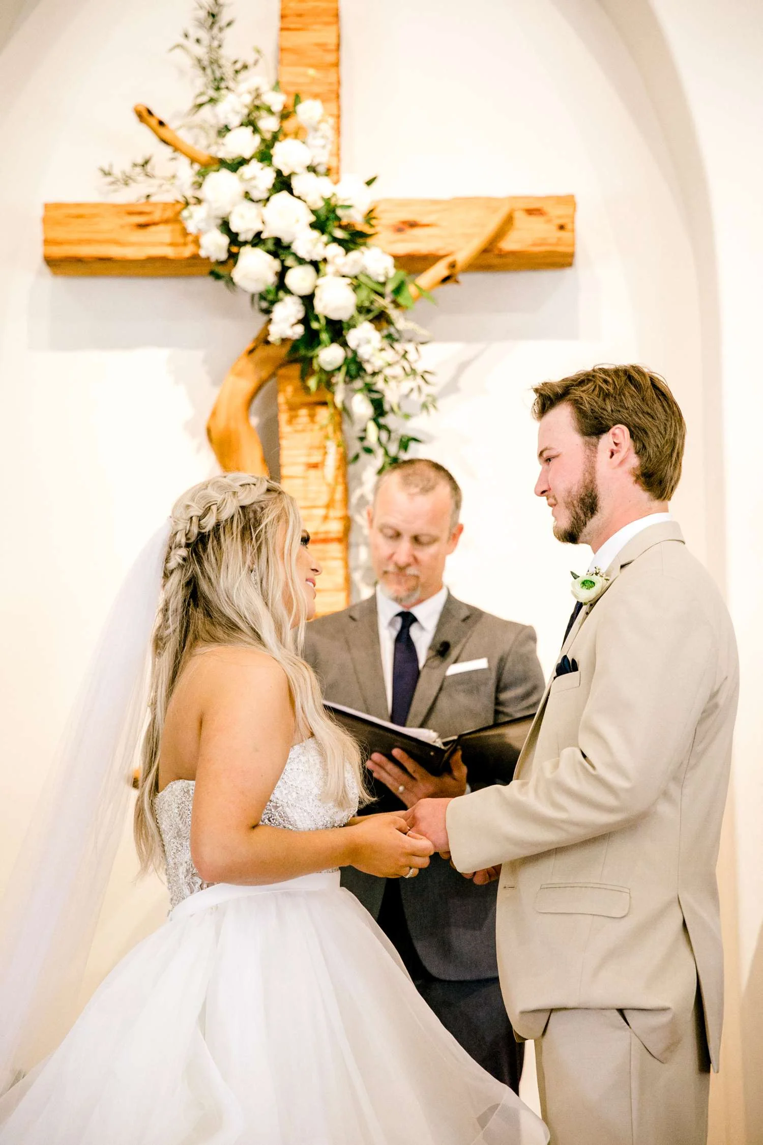 HAYLEE+JUSTIN+GREGORY+HERITAGE_HAUS_AUSTIN_TEXAS_WEDDING_0082.jpg