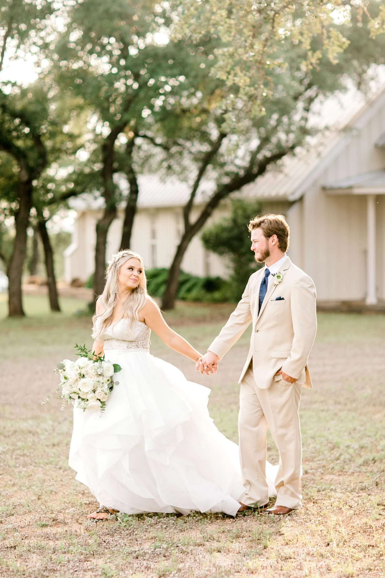 HAYLEE+JUSTIN+GREGORY+HERITAGE_HAUS_AUSTIN_TEXAS_WEDDING_0104.jpg