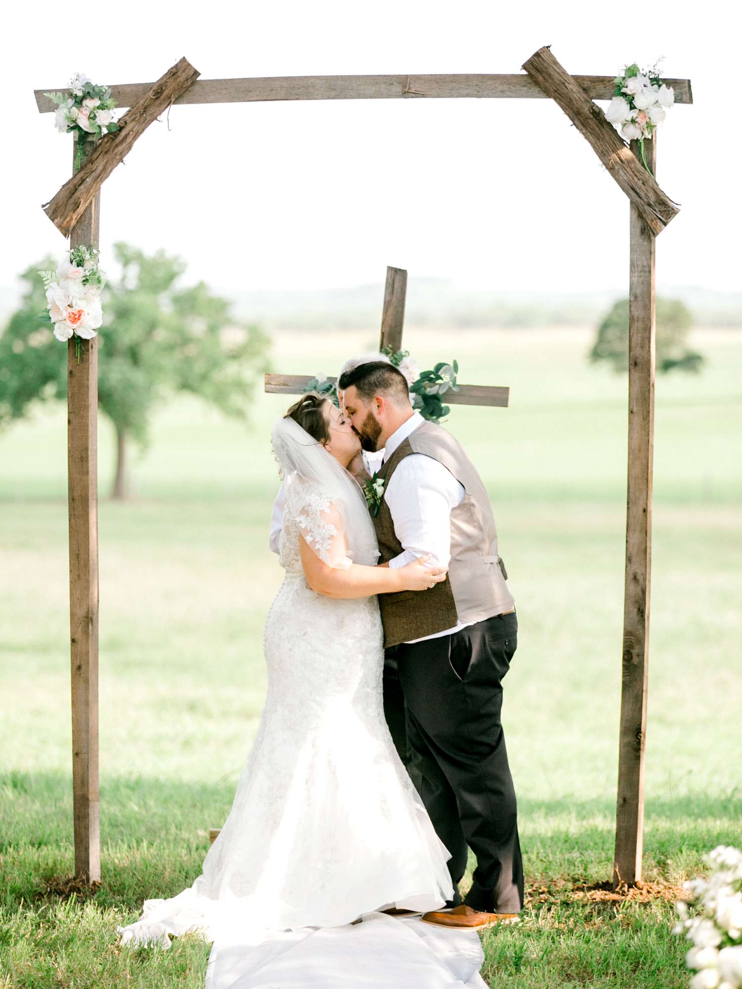 CHELSEA_AND_NICK_ADAMS_FREDRICKSBURG_WEDDING_ALLEEJ0079.jpg