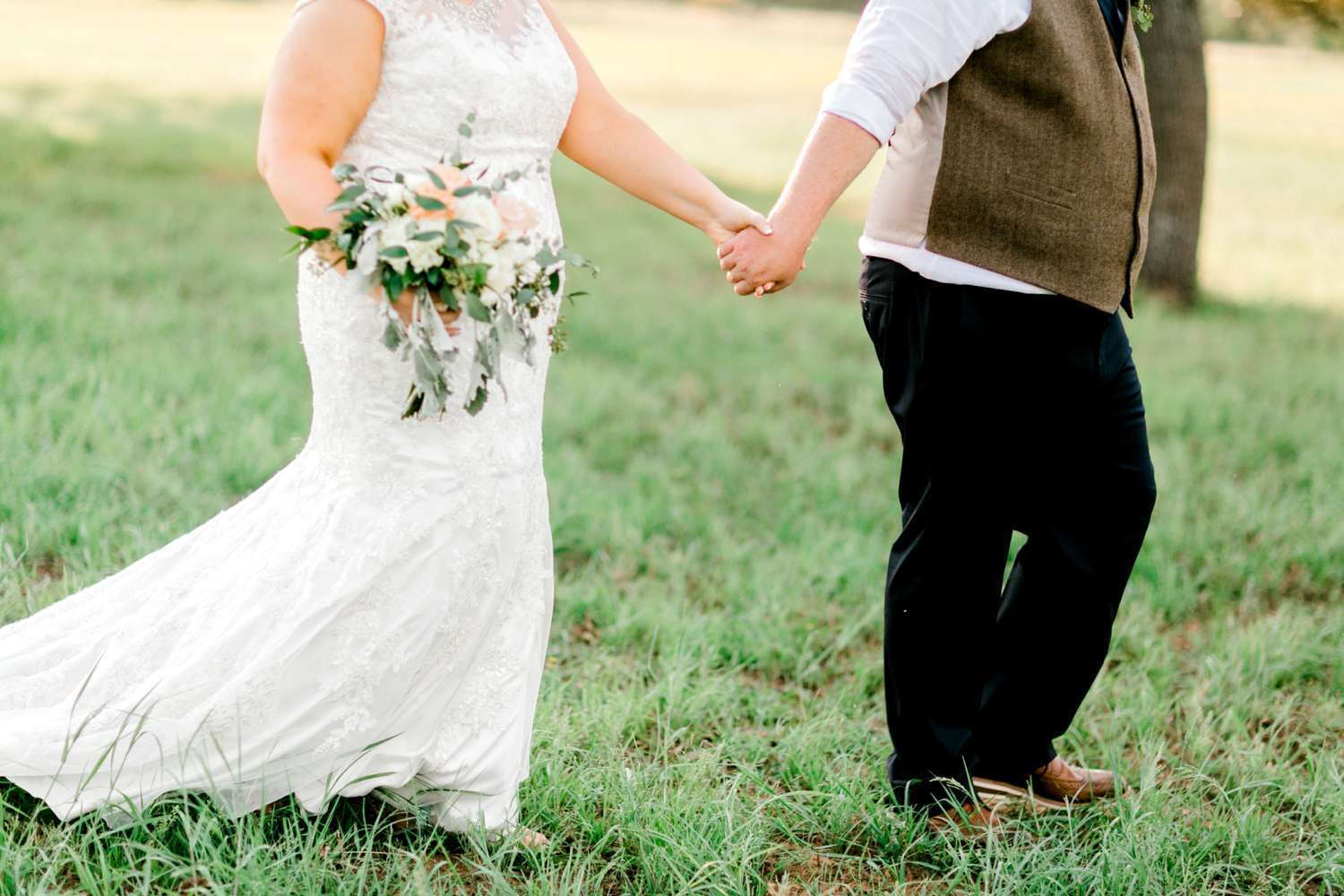 CHELSEA_AND_NICK_ADAMS_FREDRICKSBURG_WEDDING_ALLEEJ0112.jpg