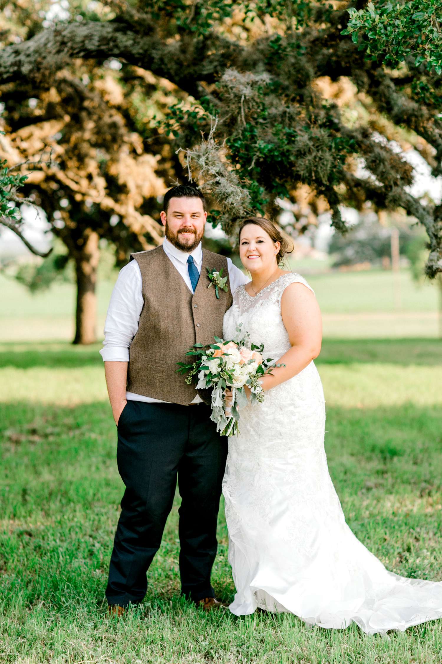 CHELSEA_AND_NICK_ADAMS_FREDRICKSBURG_WEDDING_ALLEEJ0117.jpg